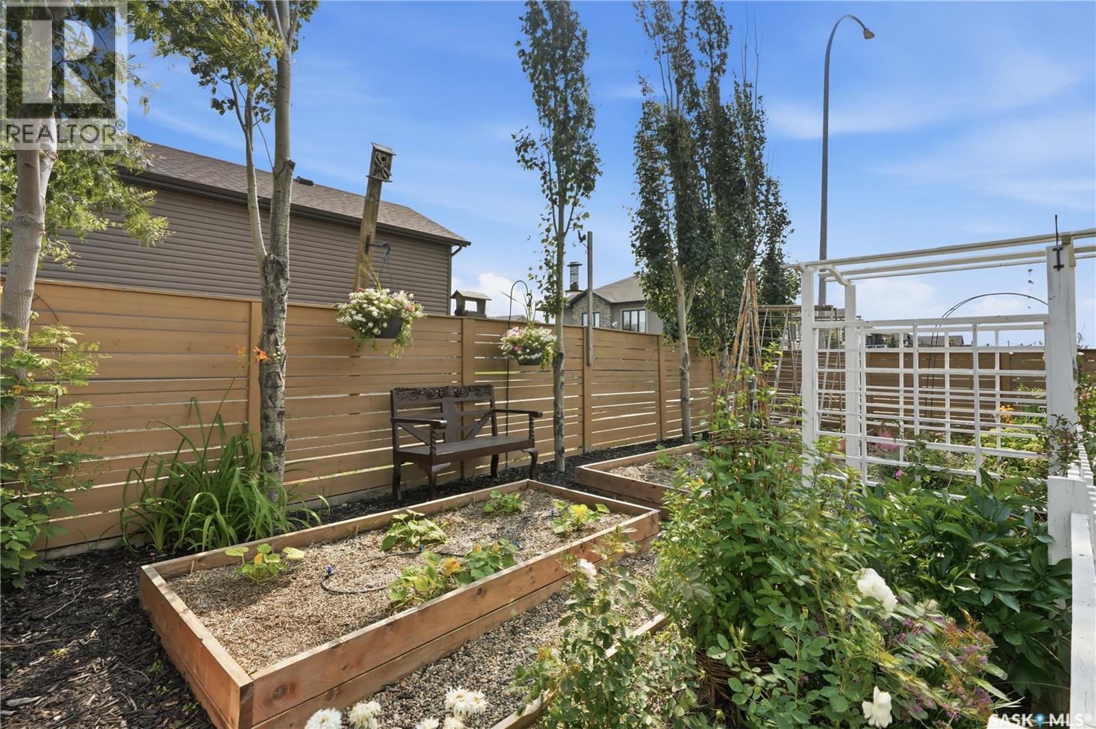 621 Braun Lane, Warman, SK - Outdoor