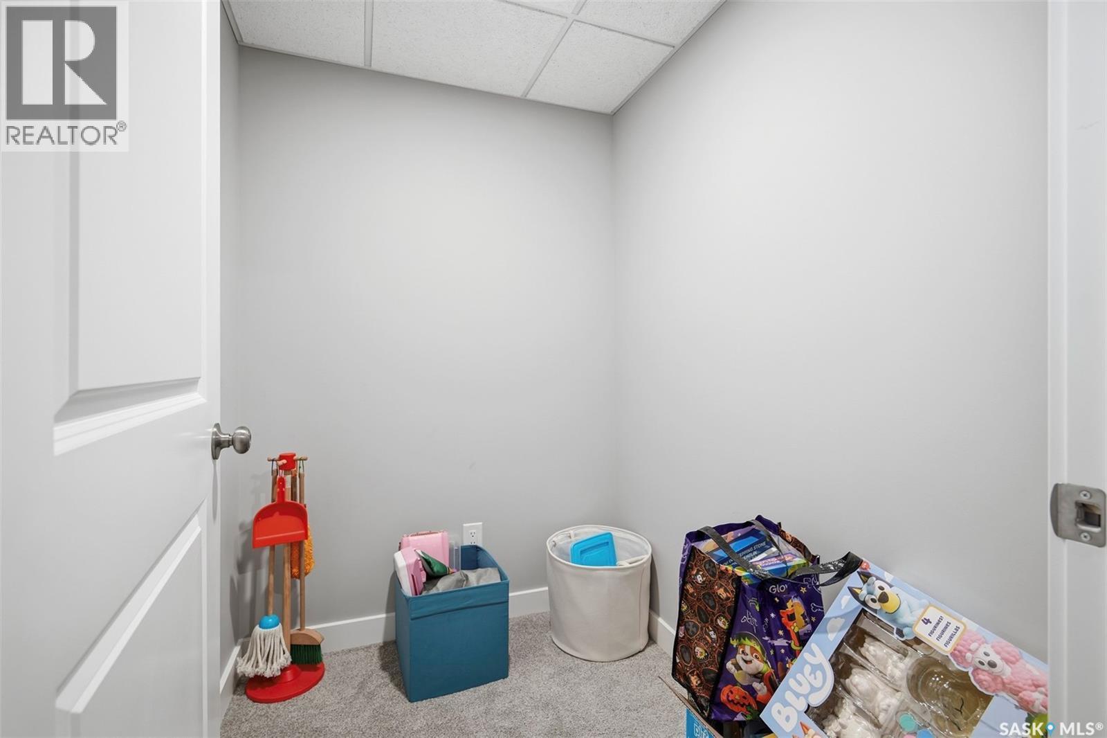 1115 Werschner Crescent, Saskatoon, SK - Indoor Photo Showing Other Room