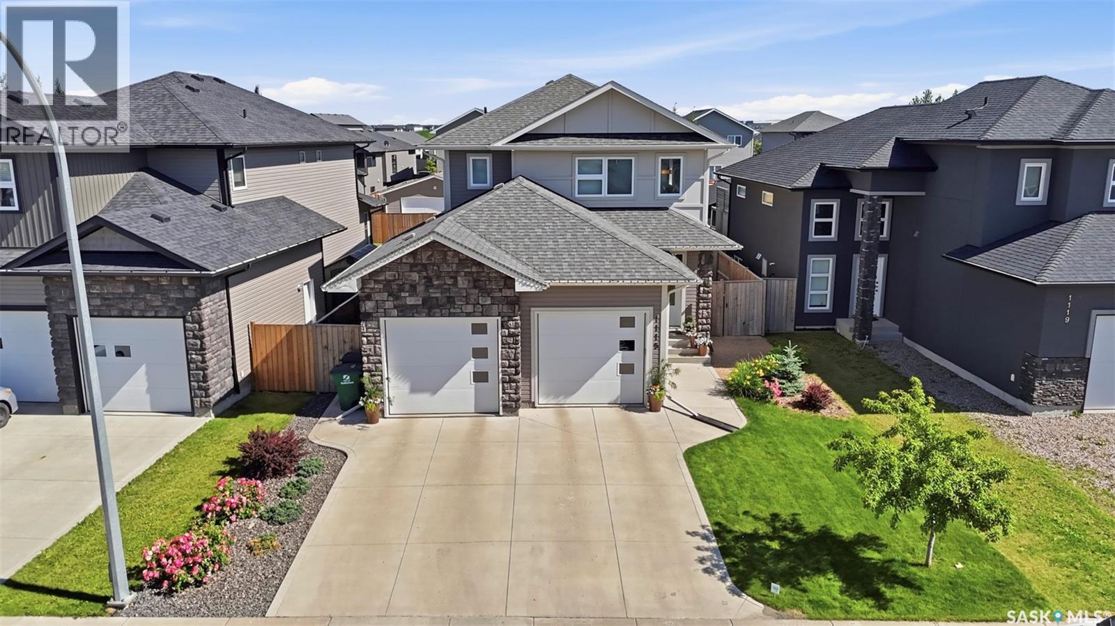 1115 Werschner Crescent, Saskatoon, SK - Outdoor With Facade