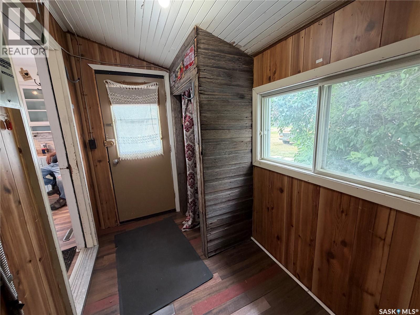 277 2Nd Avenue W, Melville, SK - Indoor Photo Showing Other Room