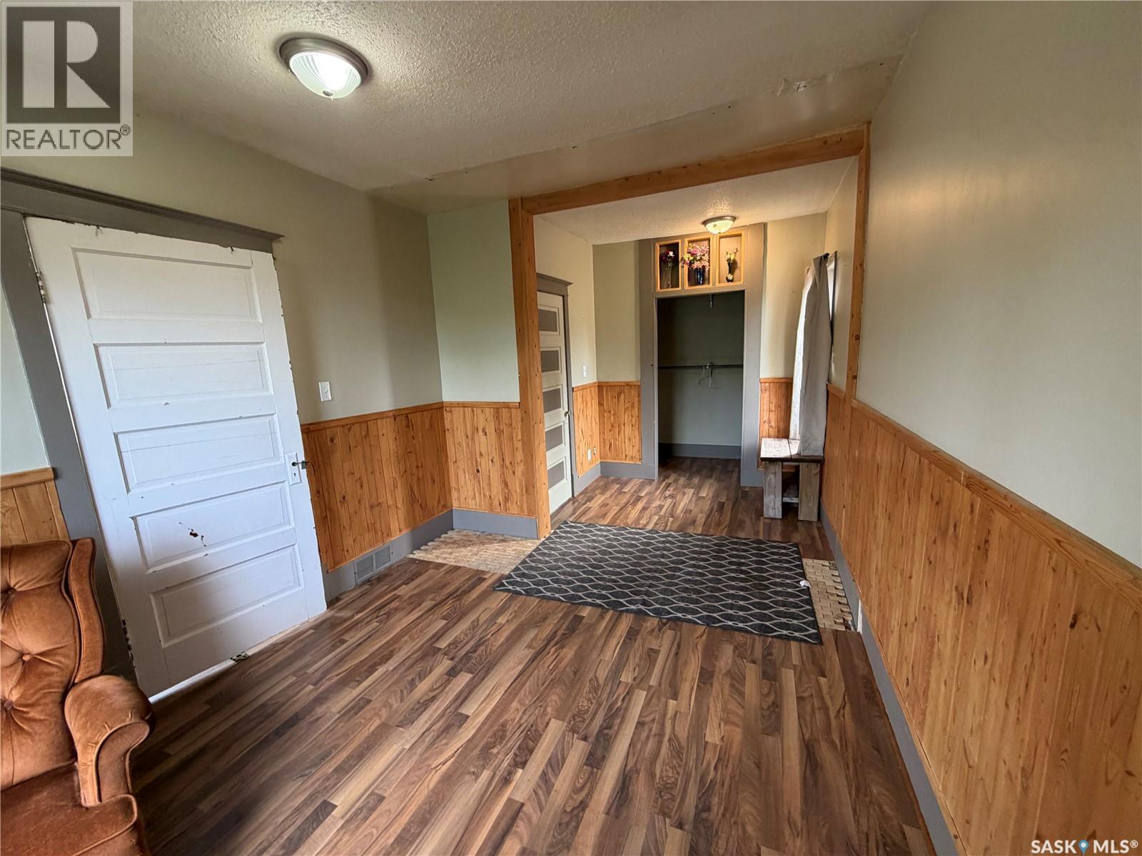 277 2Nd Avenue W, Melville, SK - Indoor Photo Showing Other Room