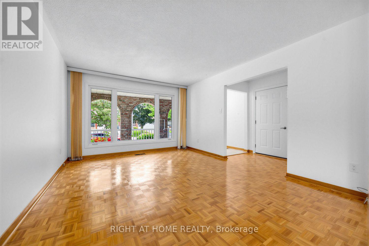 3126 Mccarthy Court, Mississauga, ON