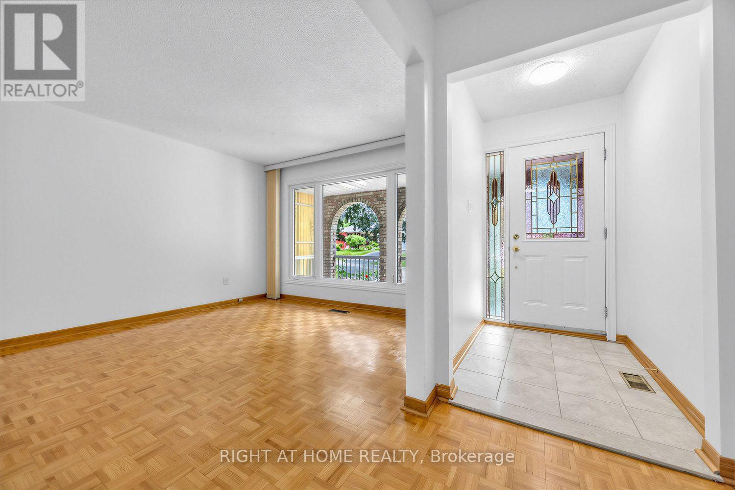 3126 Mccarthy Court, Mississauga, ON