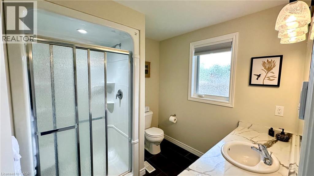 66 Driftwood Drive, Simcoe, ON - Indoor Photo Showing Bathroom