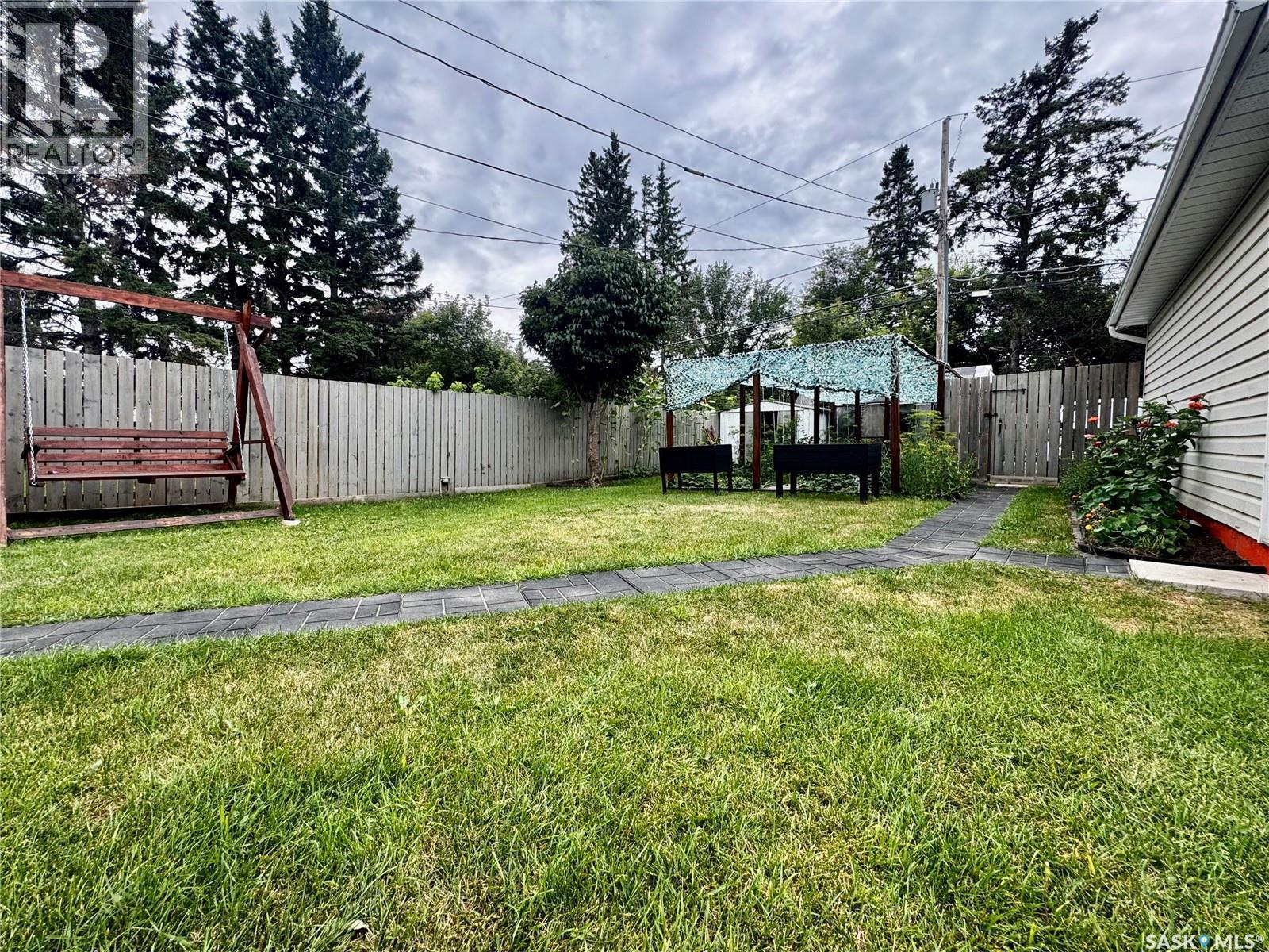 142 Peaker Avenue, Yorkton, SK - Outdoor