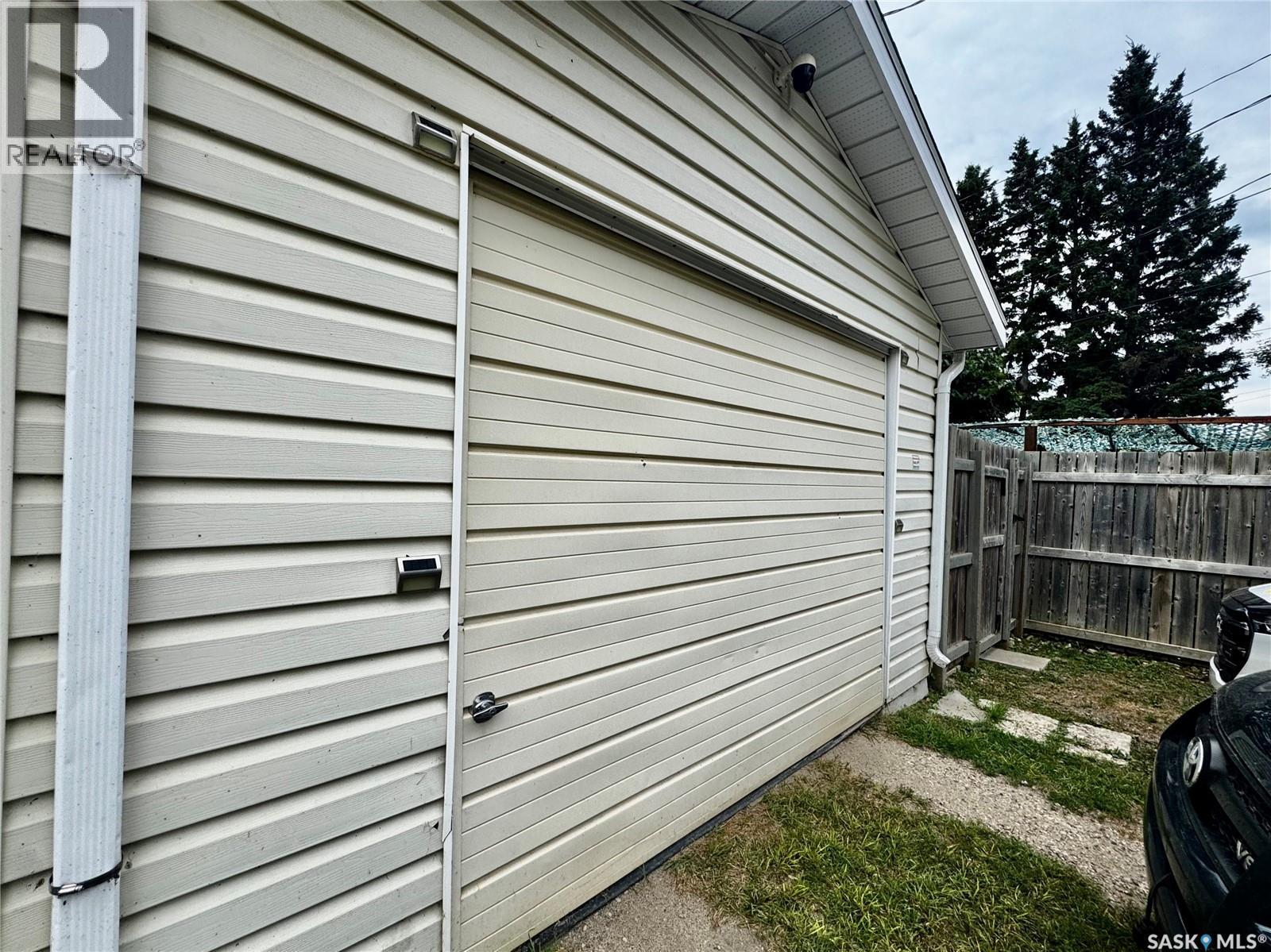 142 Peaker Avenue, Yorkton, SK - Outdoor