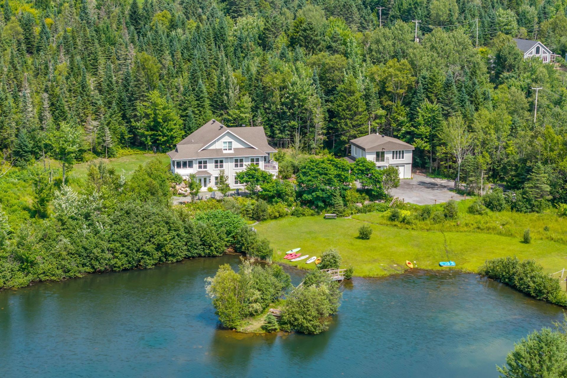 Photo aérienne - 765 Av. Ste-Brigitte, Sainte-Brigitte-De-Laval, QC - Outdoor With Body Of Water With View