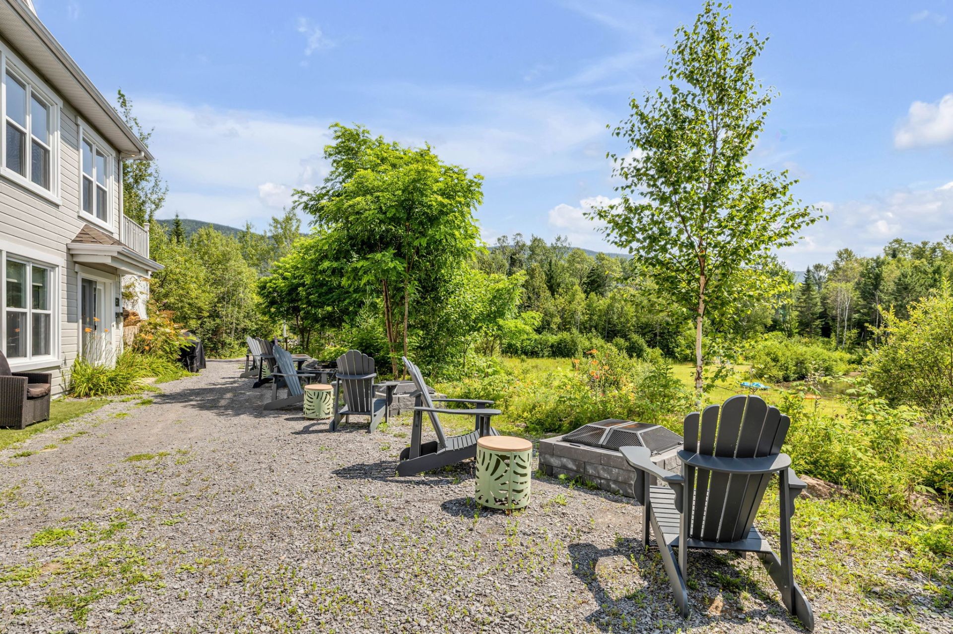 Terrasse - 765 Av. Ste-Brigitte, Sainte-Brigitte-De-Laval, QC - Outdoor