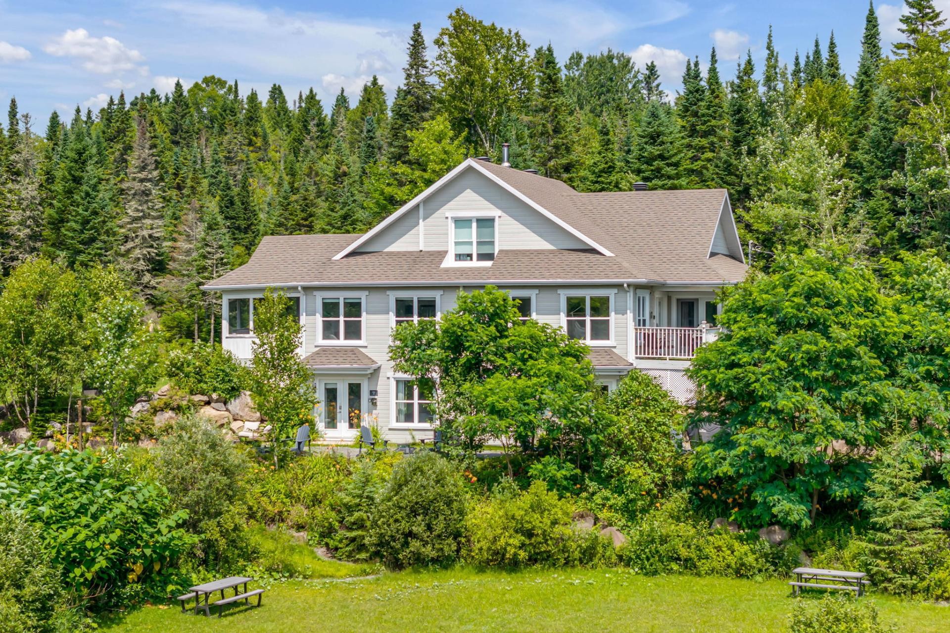 Photo aérienne - 765 Av. Ste-Brigitte, Sainte-Brigitte-De-Laval, QC - Outdoor