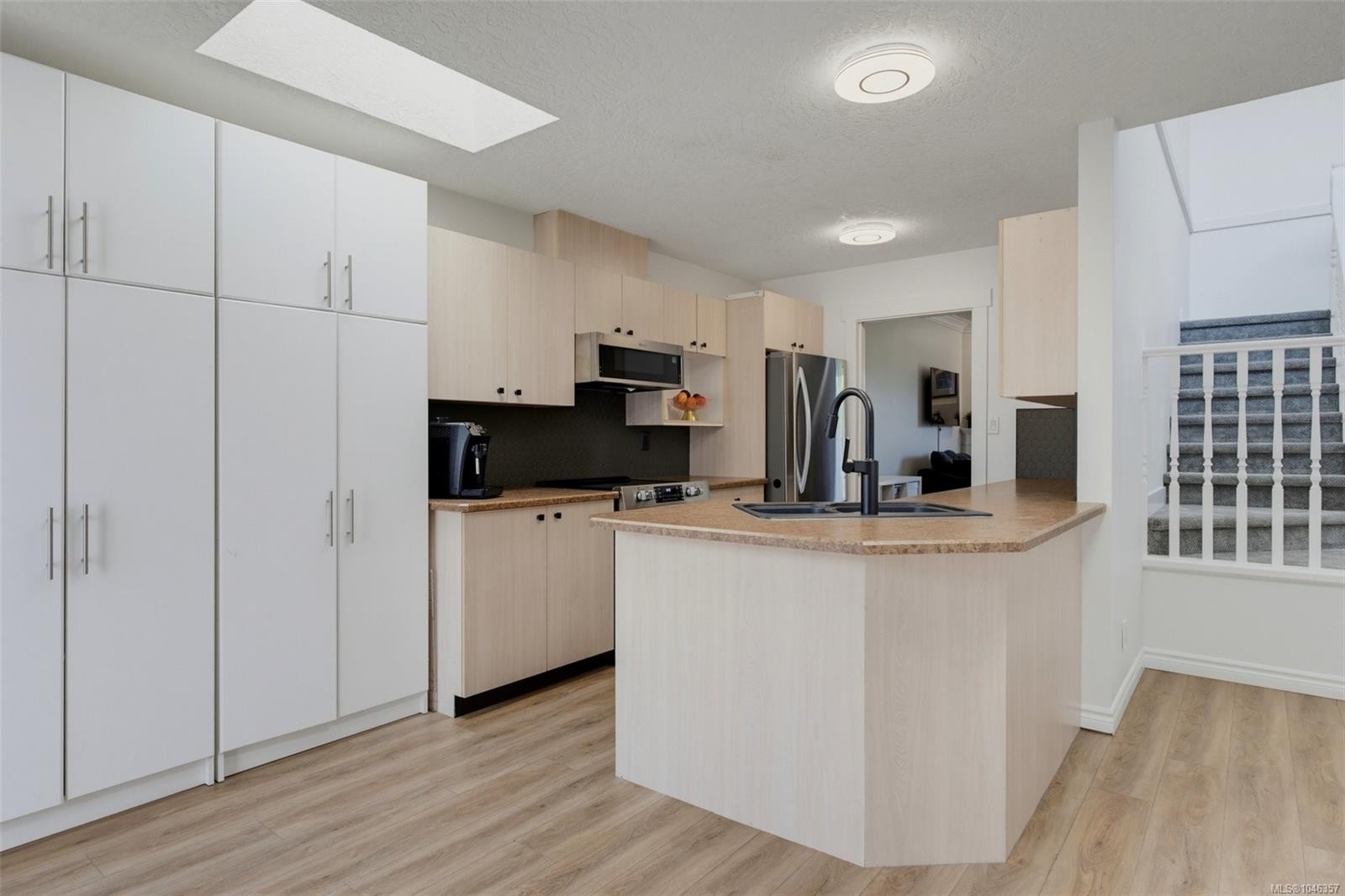 #9-2115 Amelia Ave, Sidney, BC