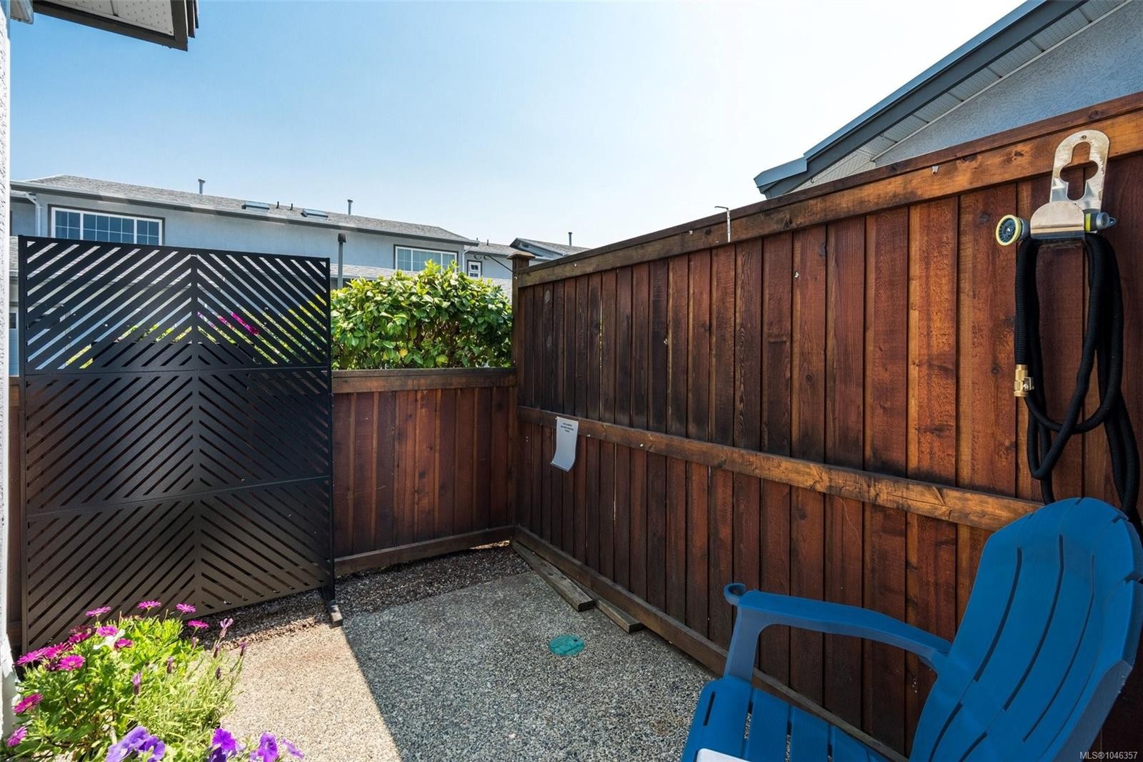 #9-2115 Amelia Ave, Sidney, BC