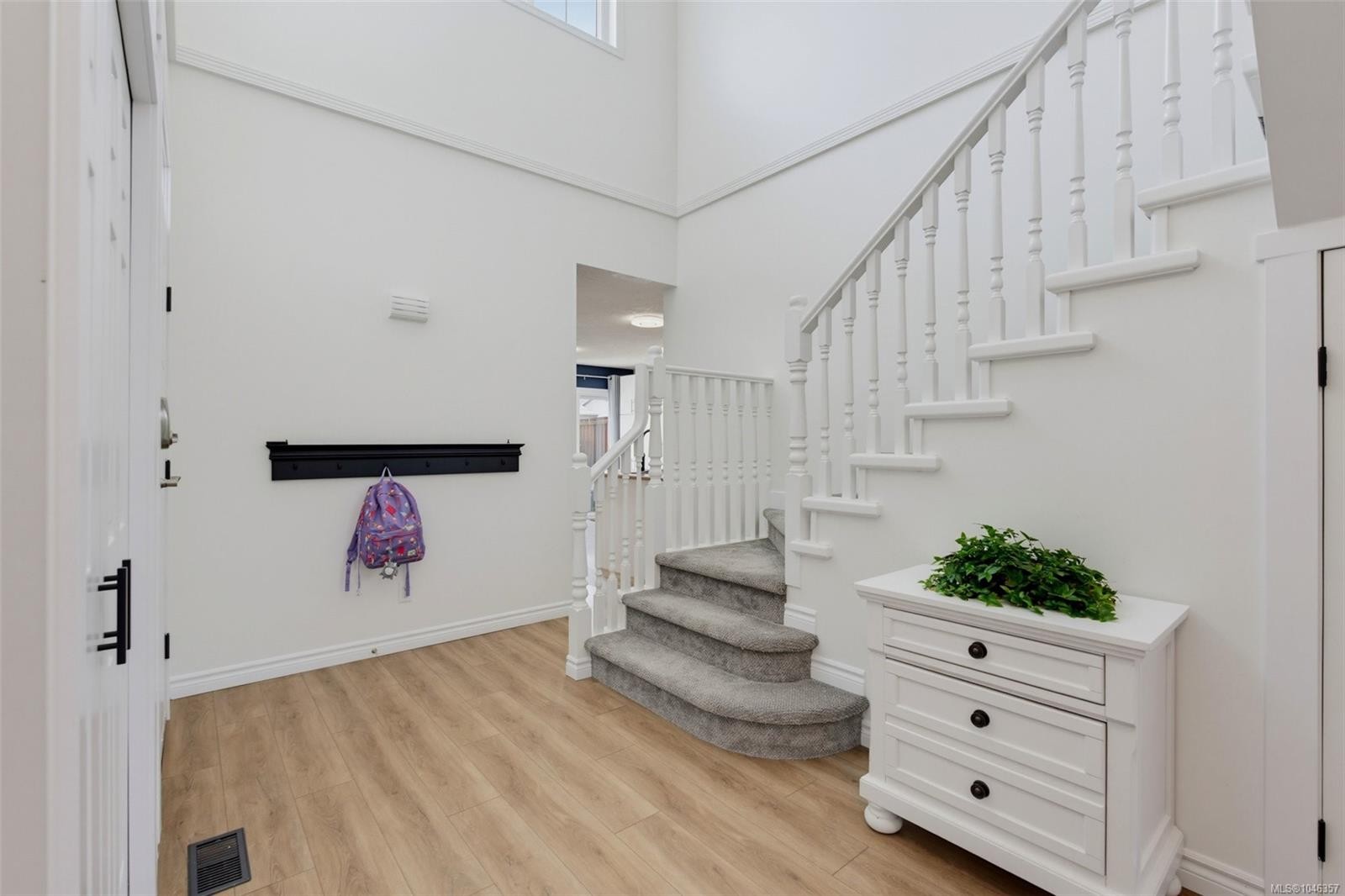 #9-2115 Amelia Ave, Sidney, BC