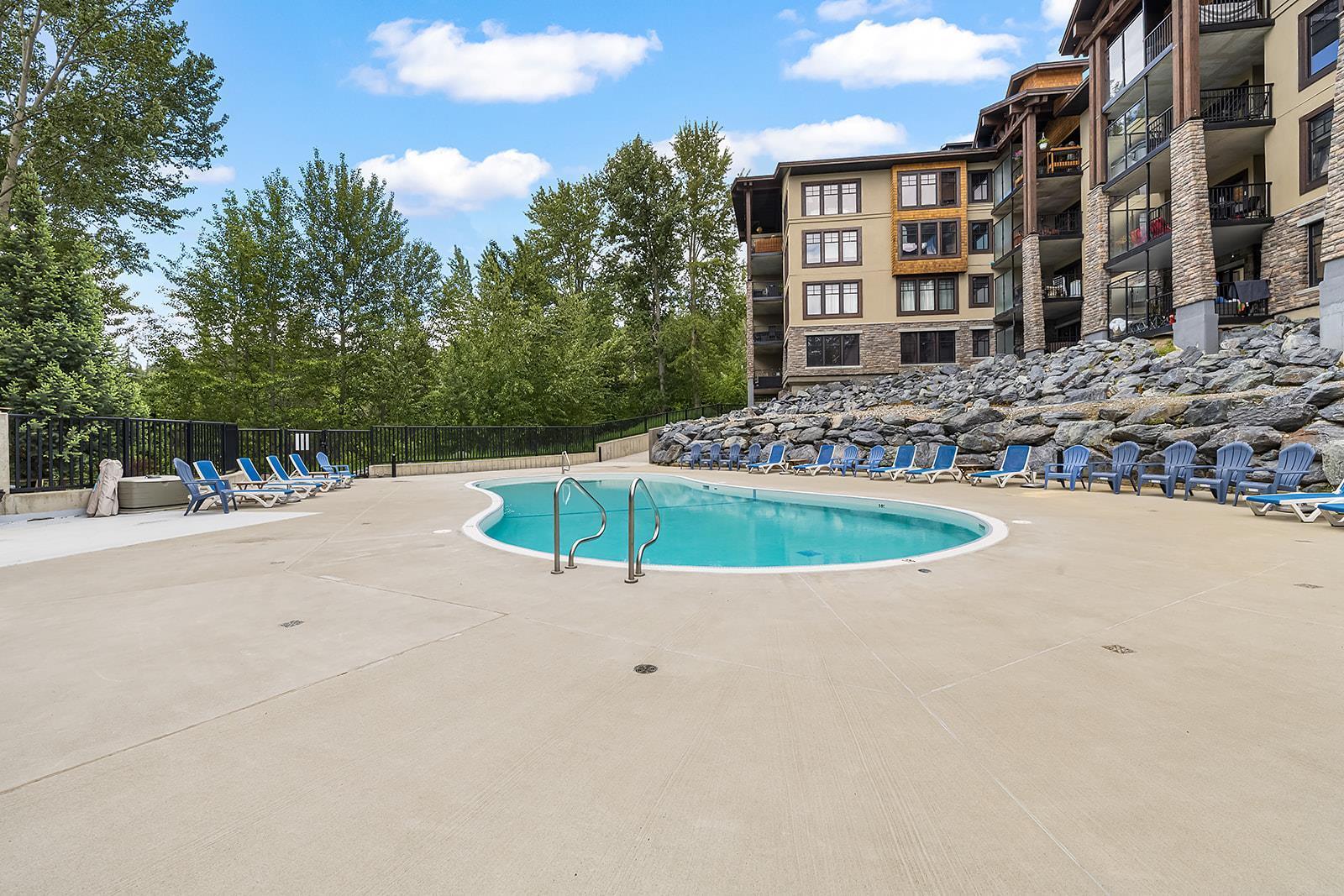 308-880 Dogwood Drive, Kimberley, BC - Outdoor With In Ground Pool