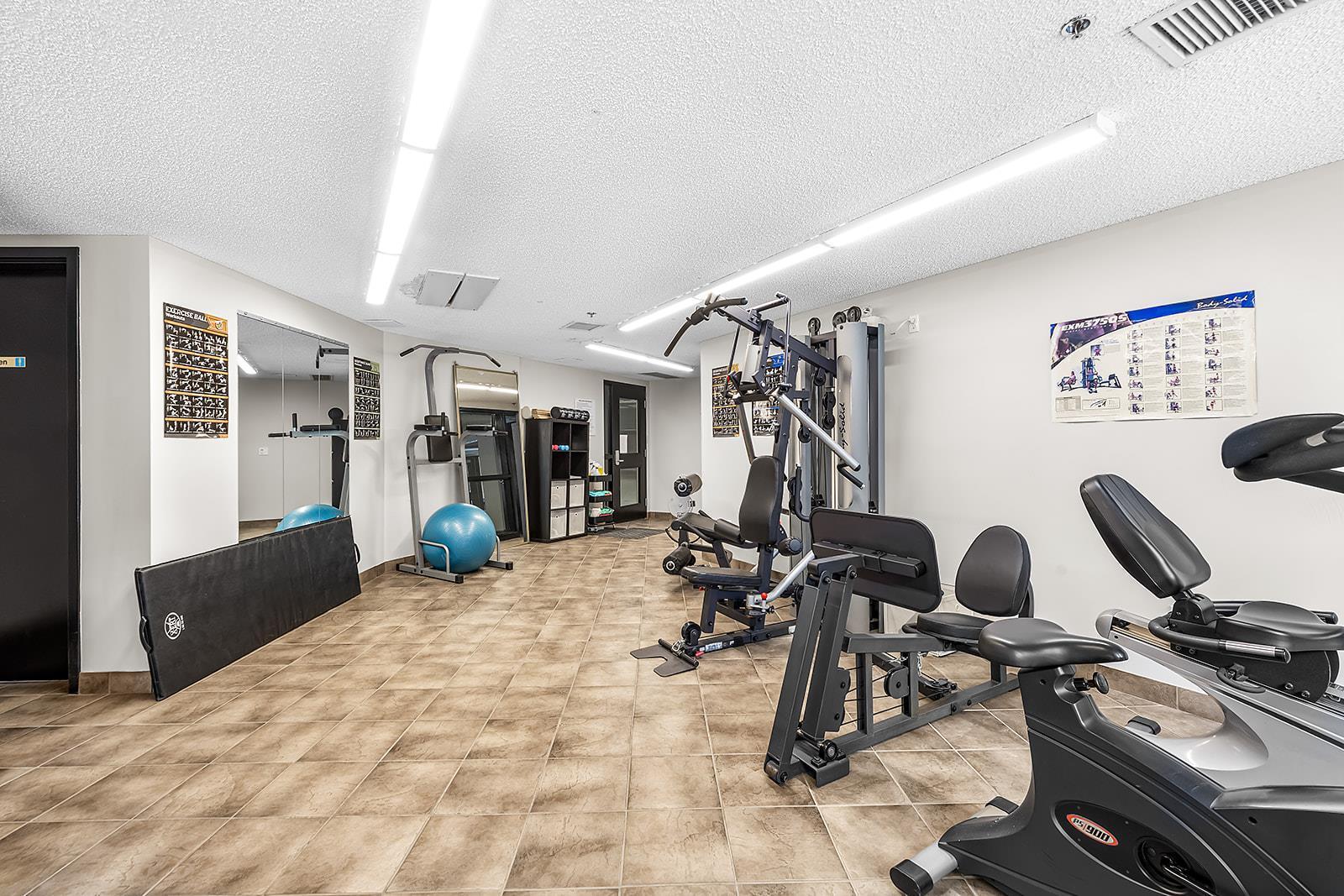 308-880 Dogwood Drive, Kimberley, BC - Indoor Photo Showing Gym Room
