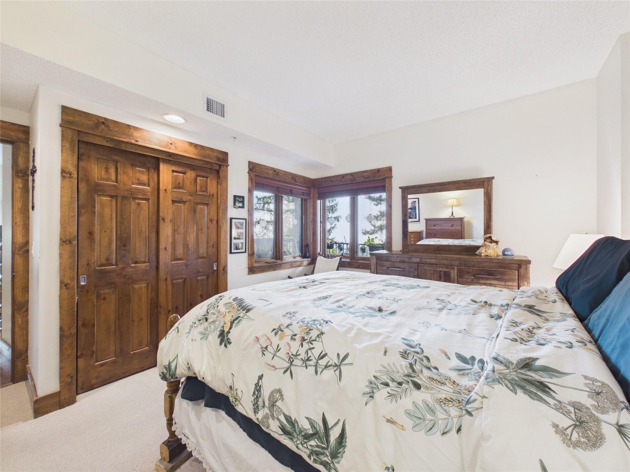 308-880 Dogwood Drive, Kimberley, BC - Indoor Photo Showing Bedroom