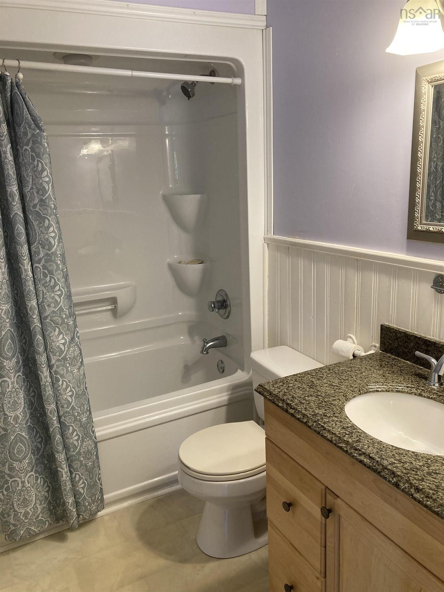 15 Montery Drive, Salmon River, NS - Indoor Photo Showing Bathroom