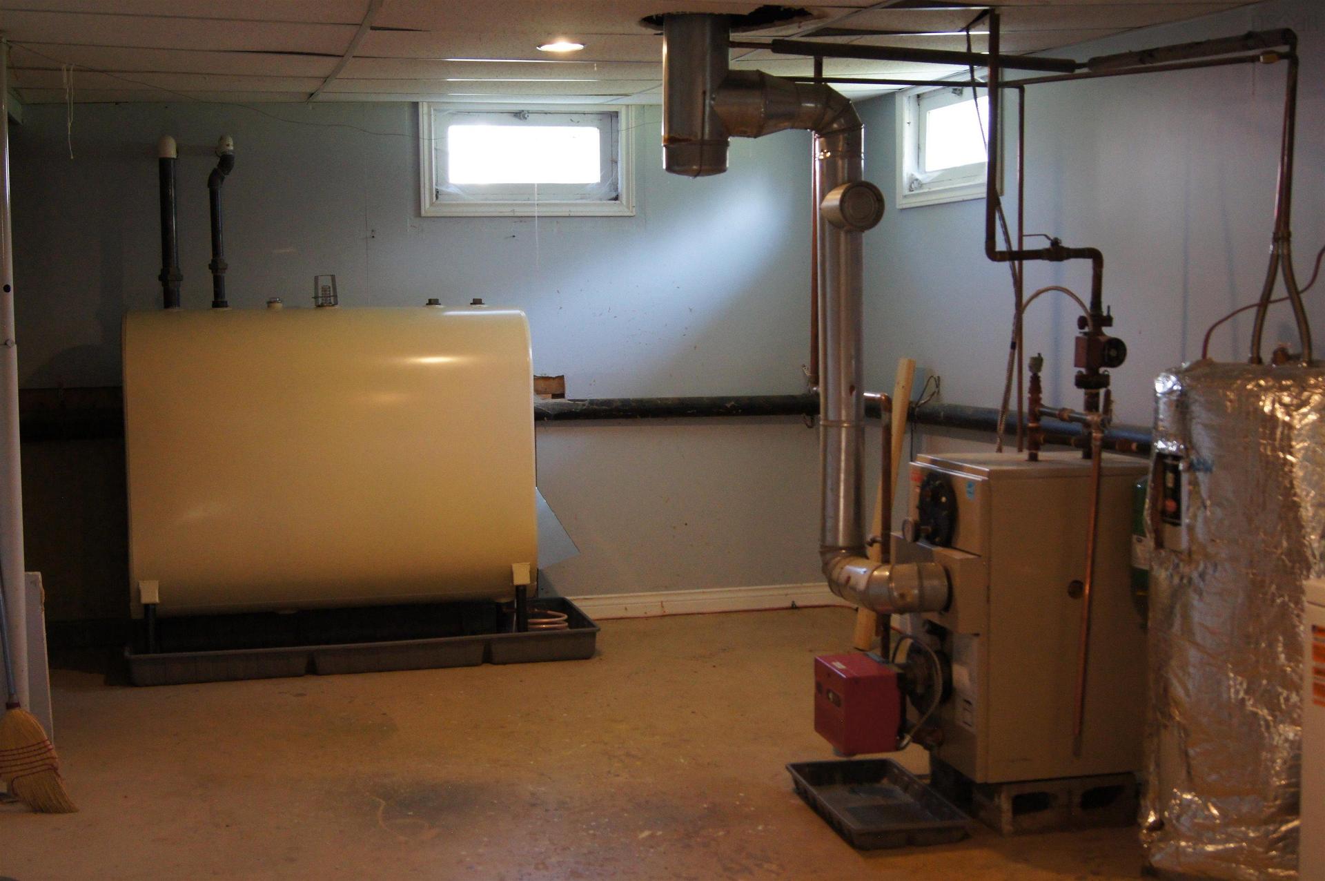 15 Montery Drive, Salmon River, NS - Indoor Photo Showing Basement