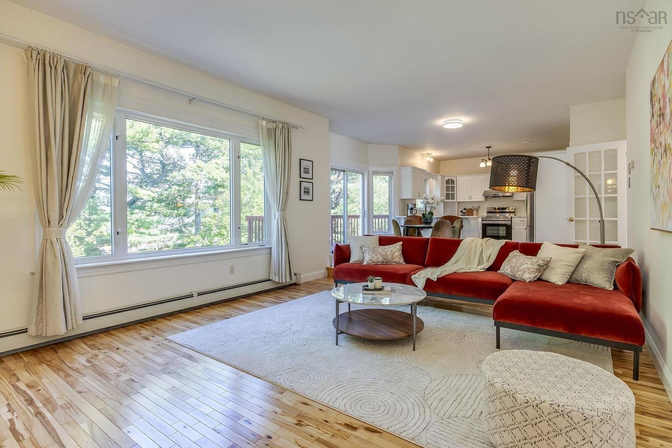 86 Stone Gate Drive, Halifax, NS - Indoor Photo Showing Living Room