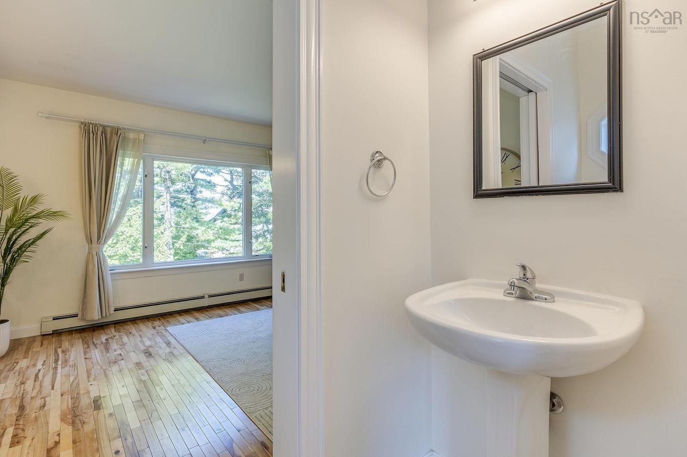 86 Stone Gate Drive, Halifax, NS - Indoor Photo Showing Bathroom
