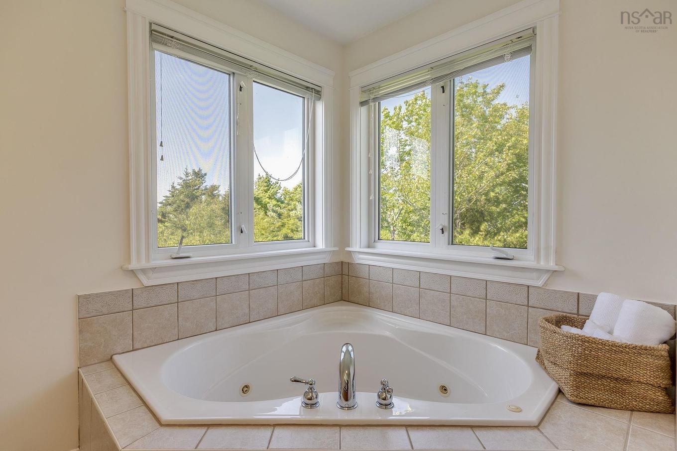86 Stone Gate Drive, Halifax, NS - Indoor Photo Showing Bathroom