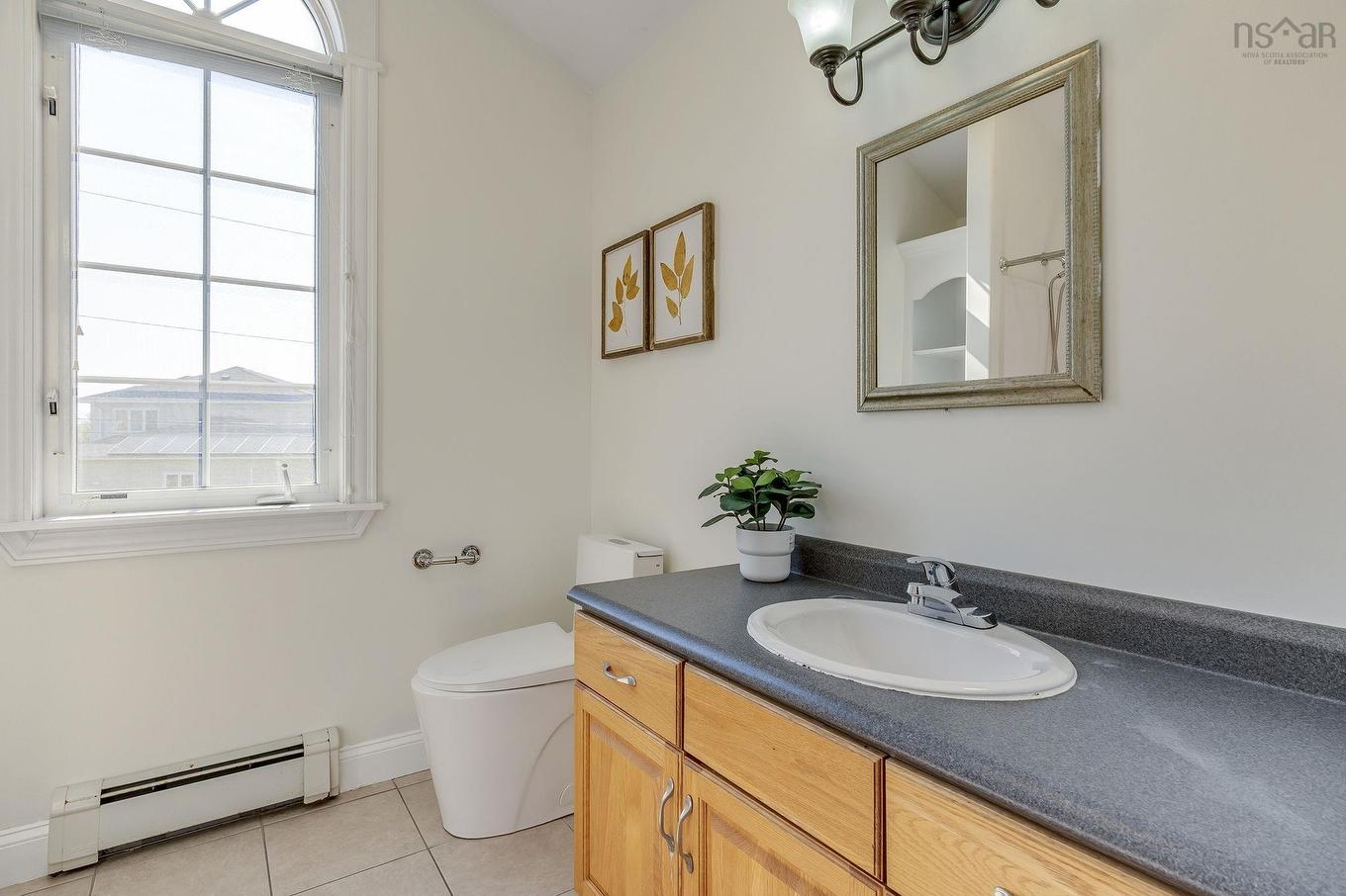 86 Stone Gate Drive, Halifax, NS - Indoor Photo Showing Bathroom