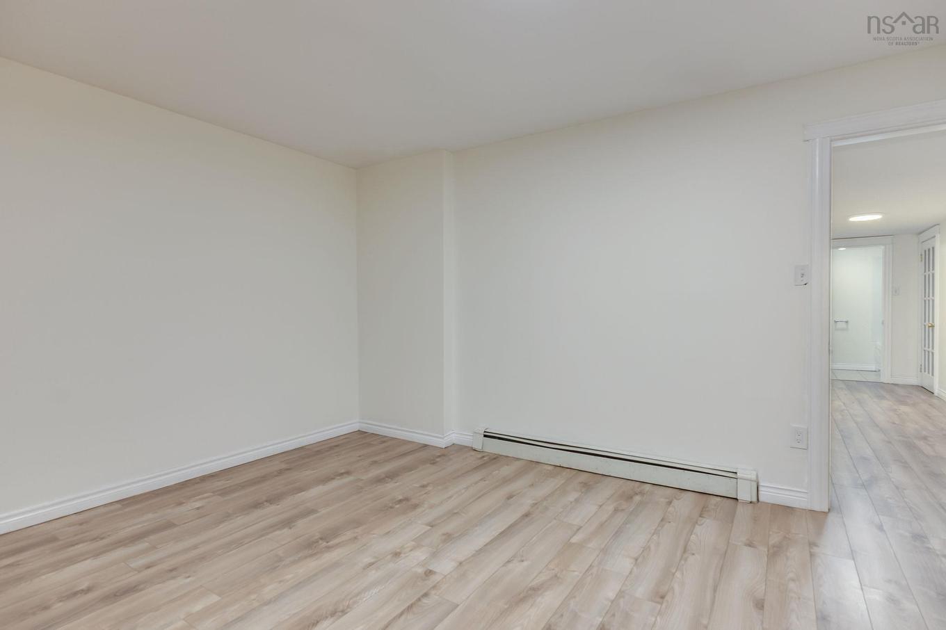 86 Stone Gate Drive, Halifax, NS - Indoor Photo Showing Other Room