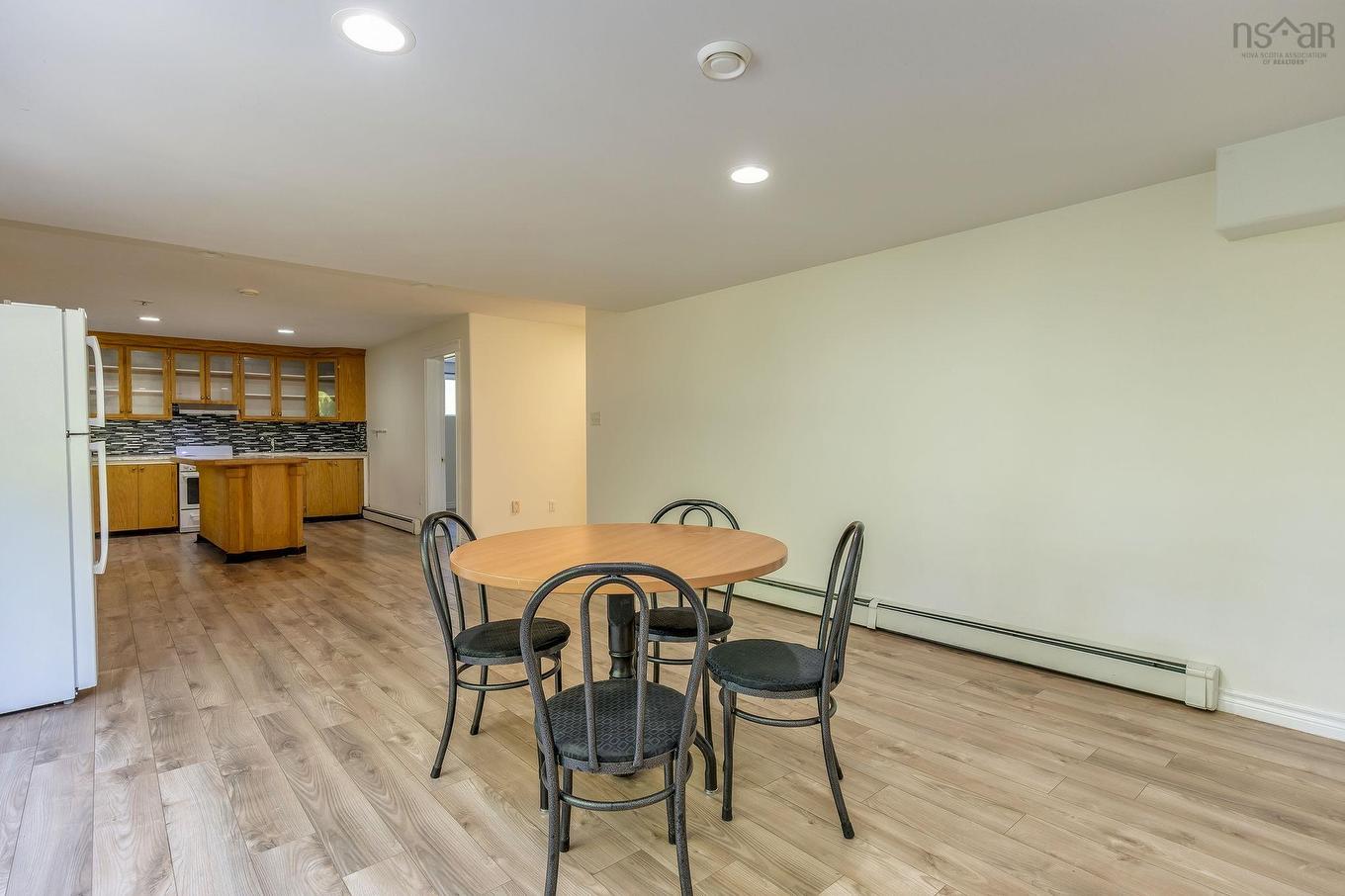86 Stone Gate Drive, Halifax, NS - Indoor Photo Showing Dining Room