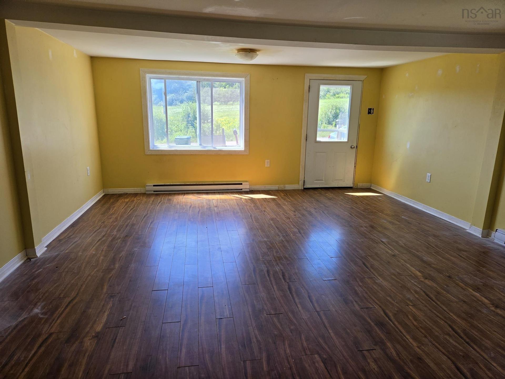 237 Fraser Rd, Harmony, NS - Indoor Photo Showing Other Room