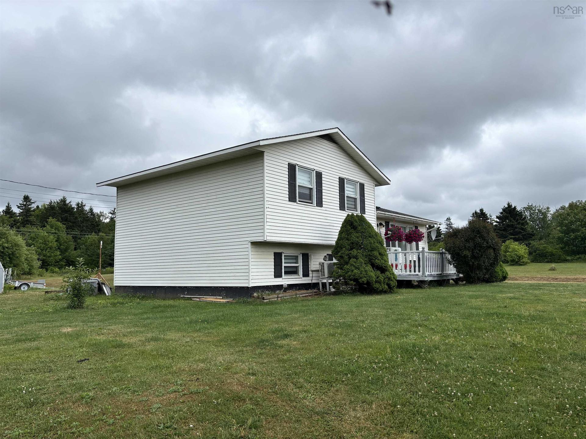 121 Pipers Lane, Inverside, NS - Outdoor