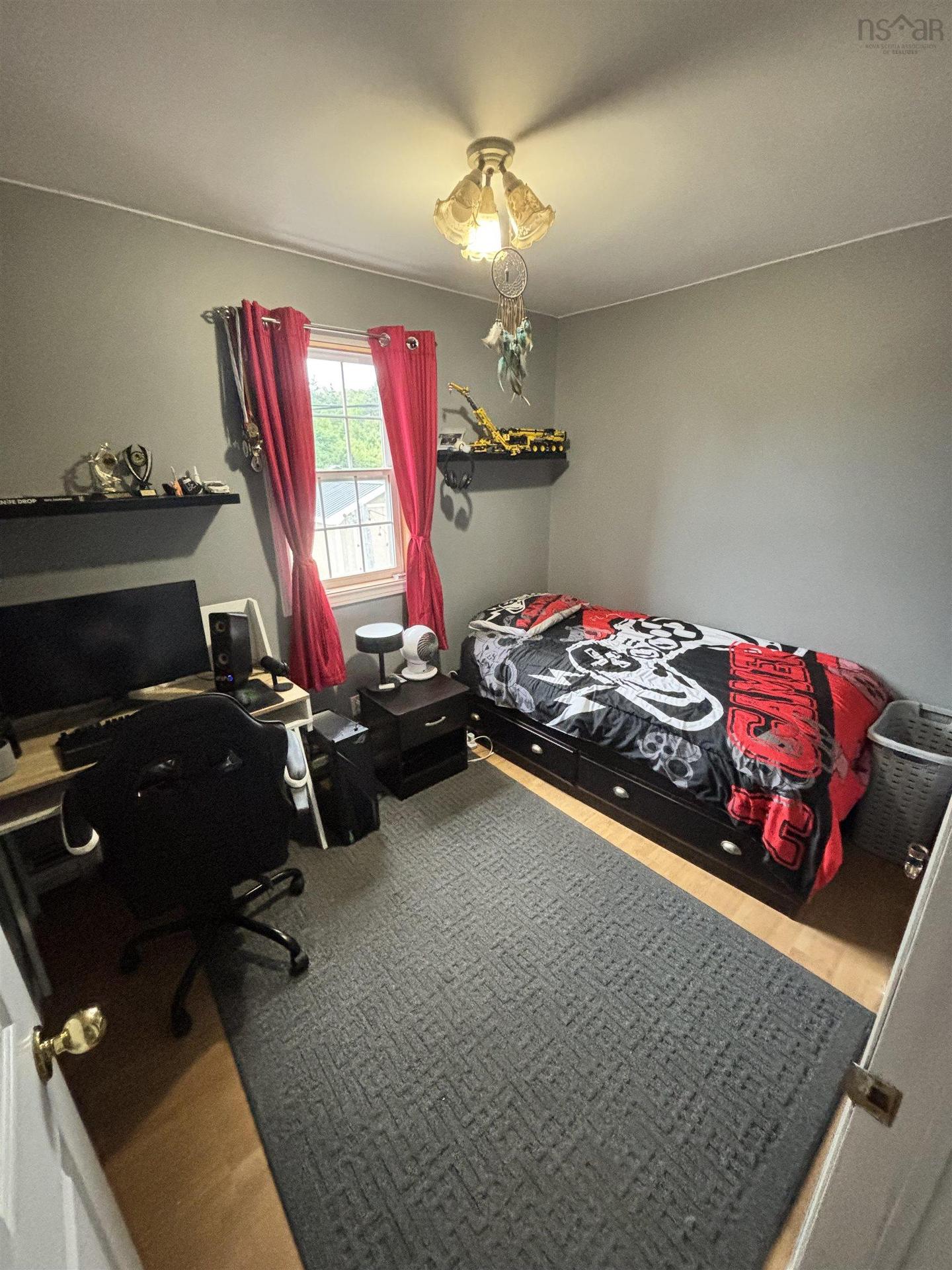 121 Pipers Lane, Inverside, NS - Indoor Photo Showing Bedroom