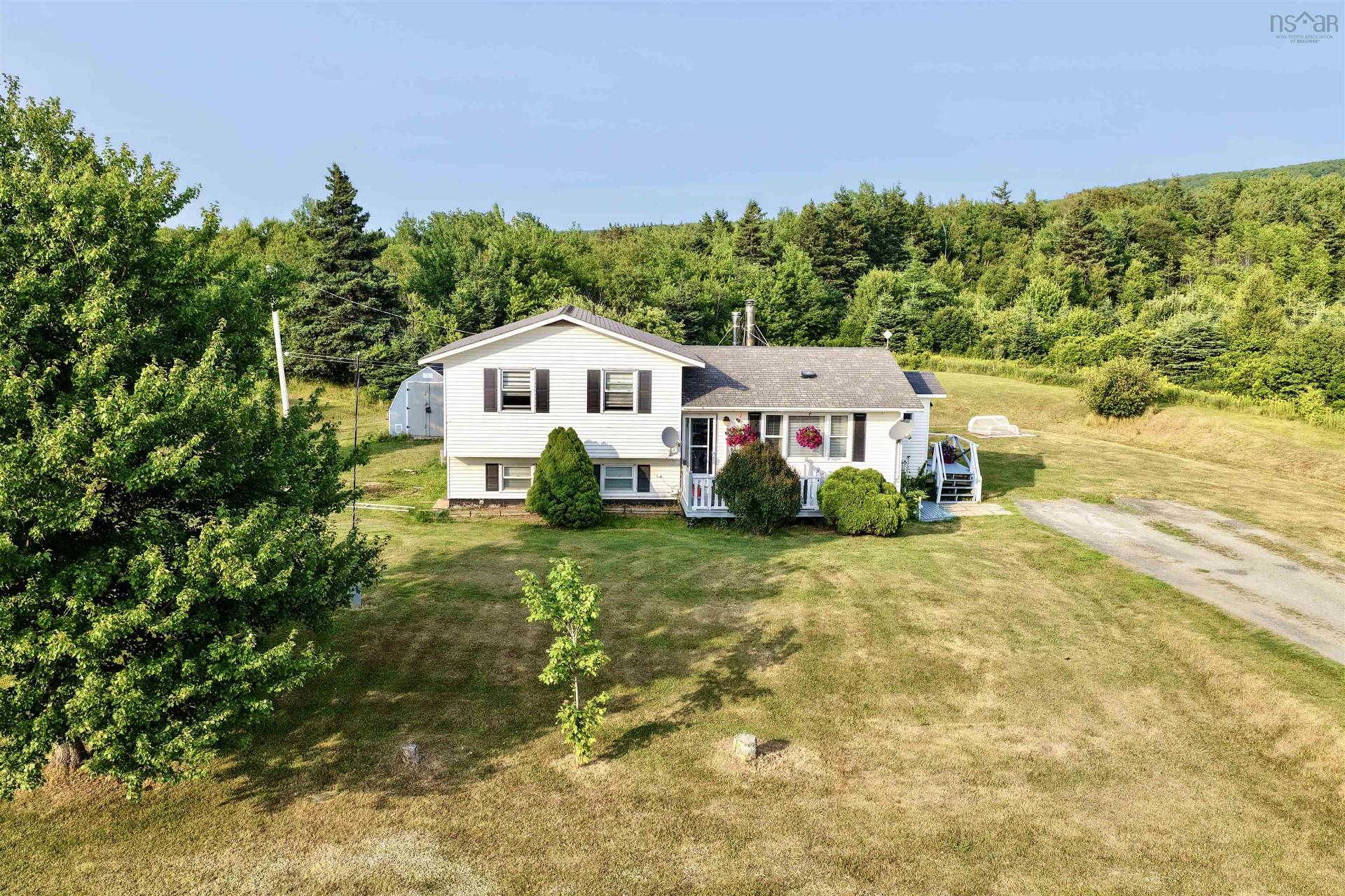 121 Pipers Lane, Inverside, NS - Outdoor
