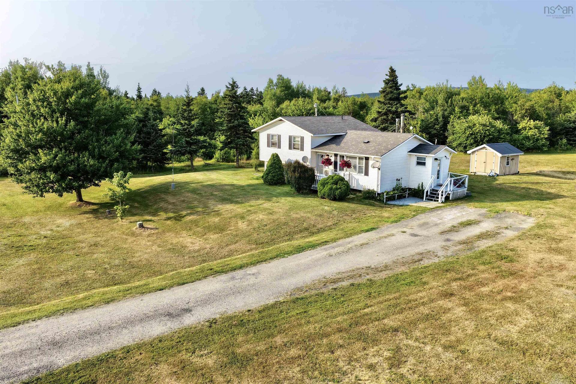 121 Pipers Lane, Inverside, NS - Outdoor
