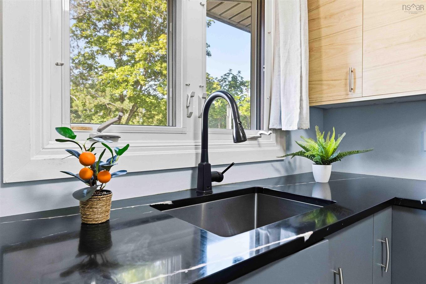 1 Forestside Crescent, Halifax, NS - Indoor Photo Showing Kitchen