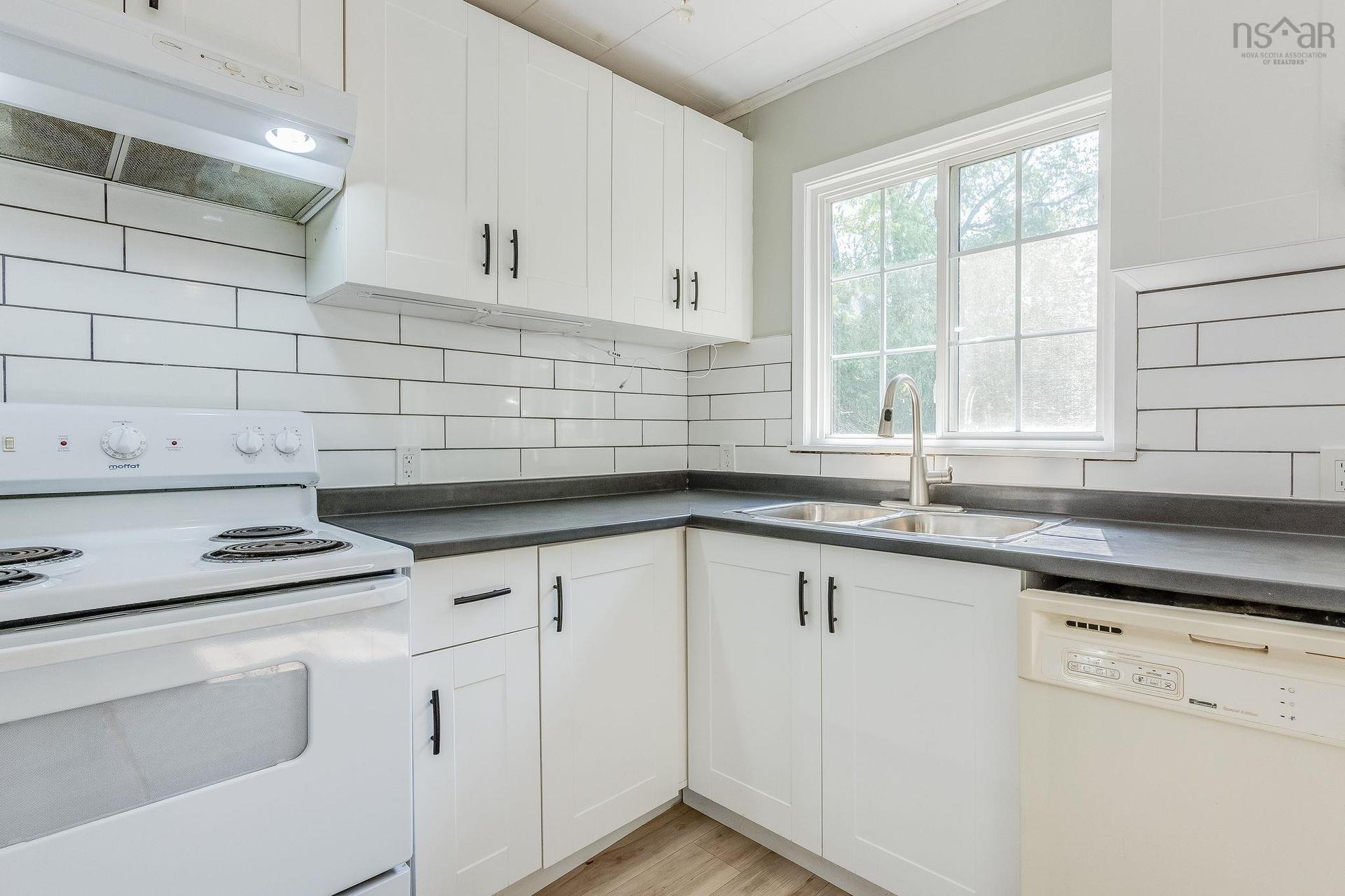 2 Minas Street, Kentville, NS - Indoor Photo Showing Kitchen With Double Sink