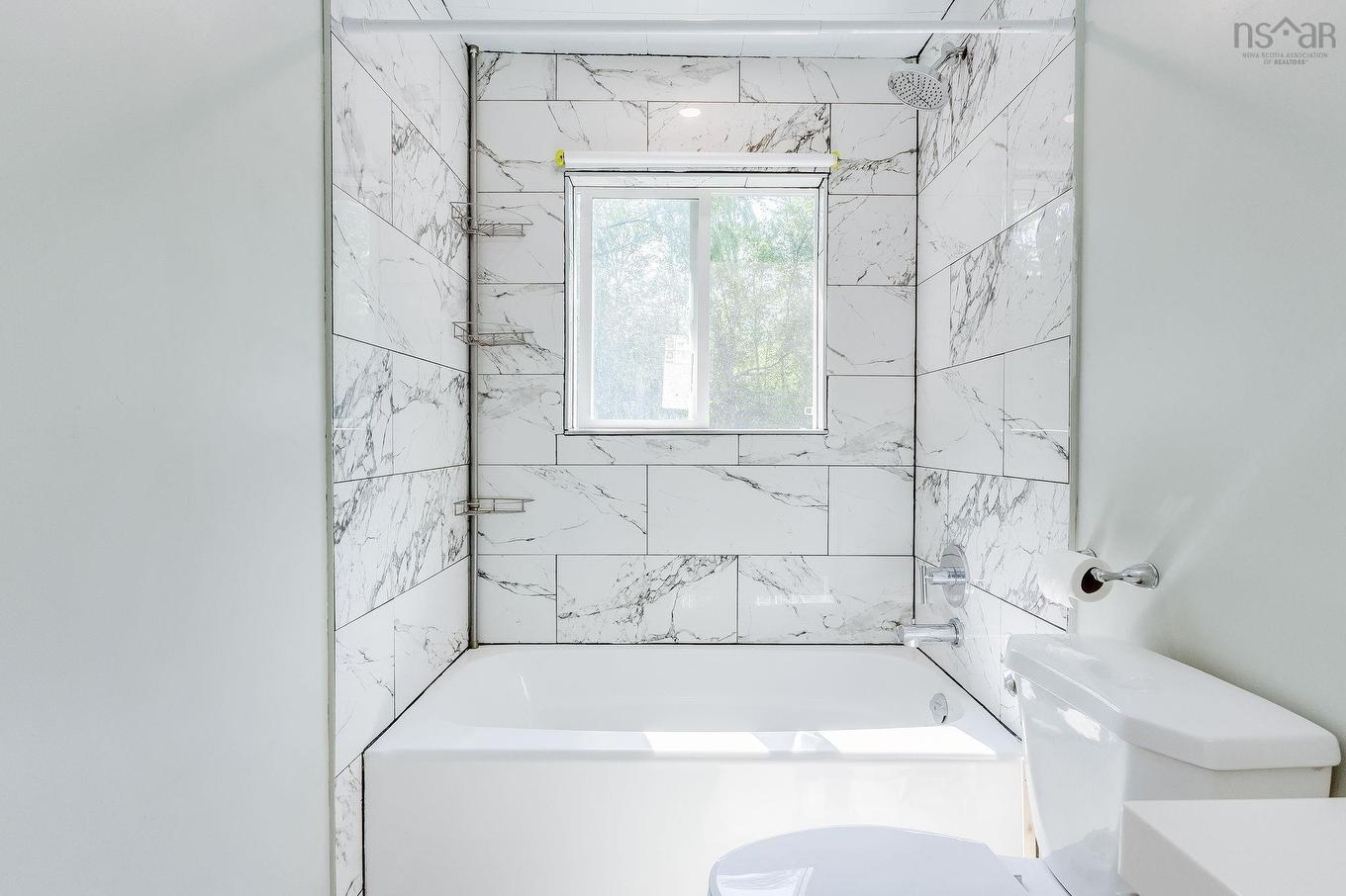 2 Minas Street, Kentville, NS - Indoor Photo Showing Laundry Room