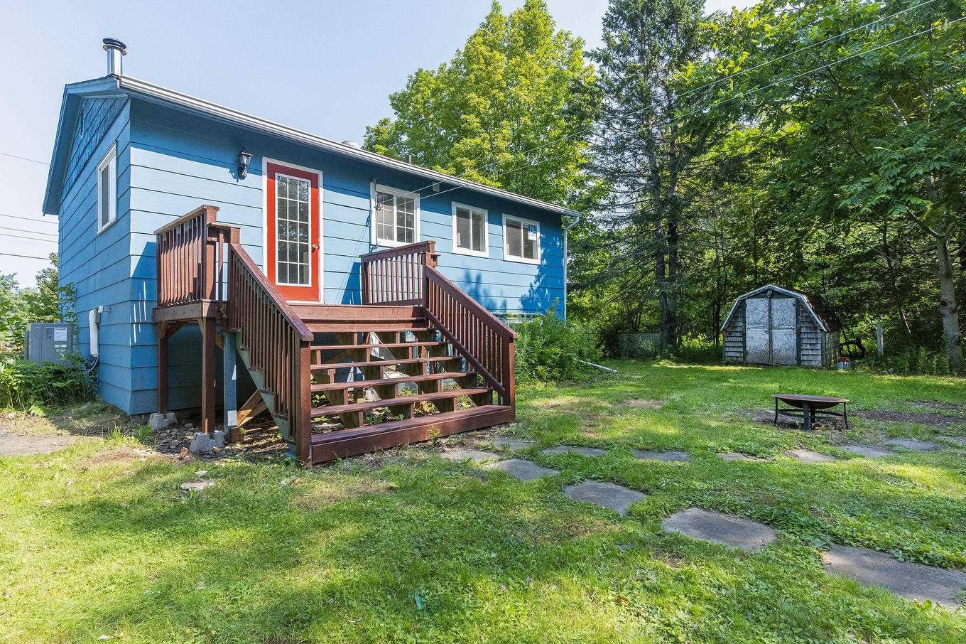 2 Minas Street, Kentville, NS - Outdoor