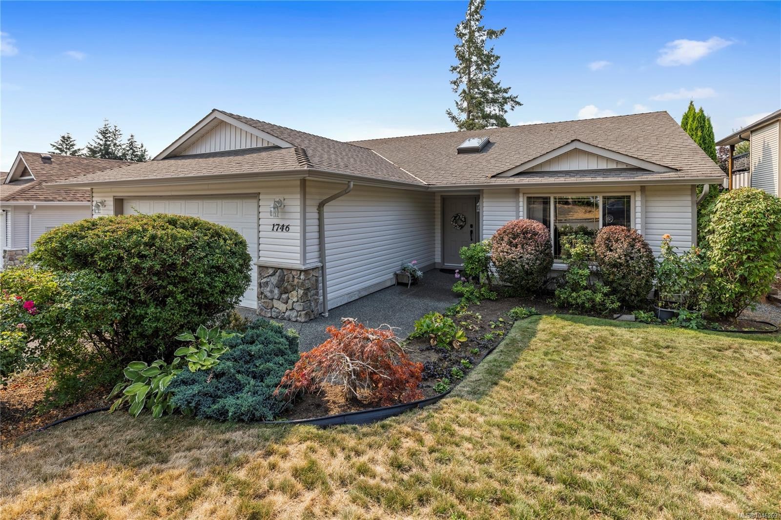 1746 White Blossom Way, Nanaimo, BC