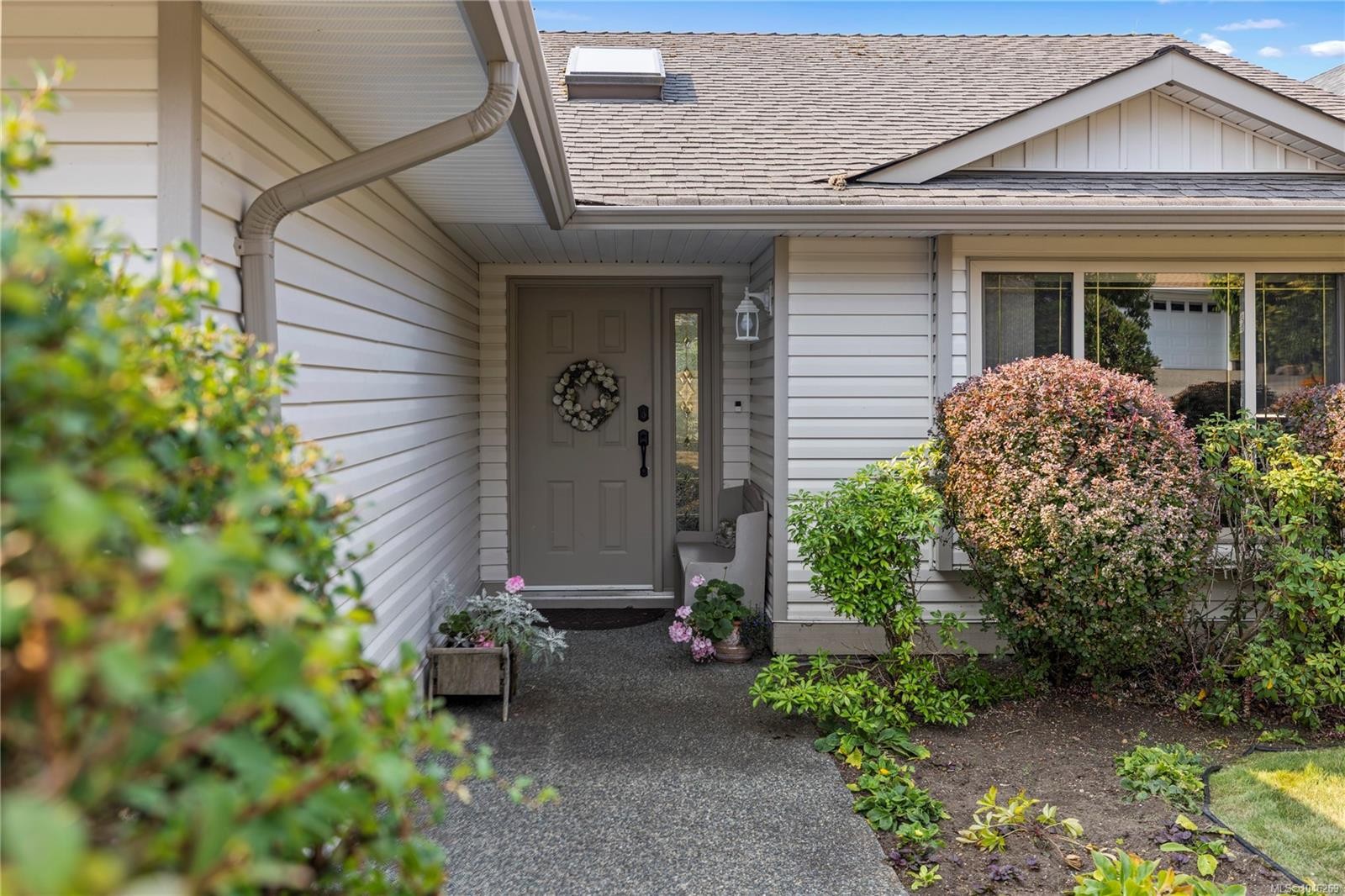 1746 White Blossom Way, Nanaimo, BC