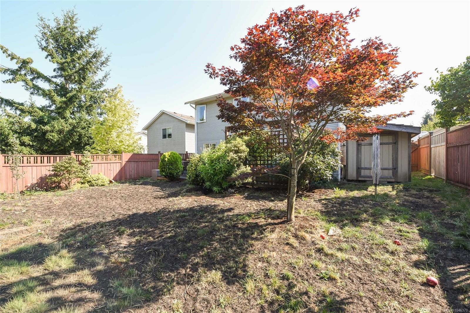1272 Crown Pl, Comox, BC