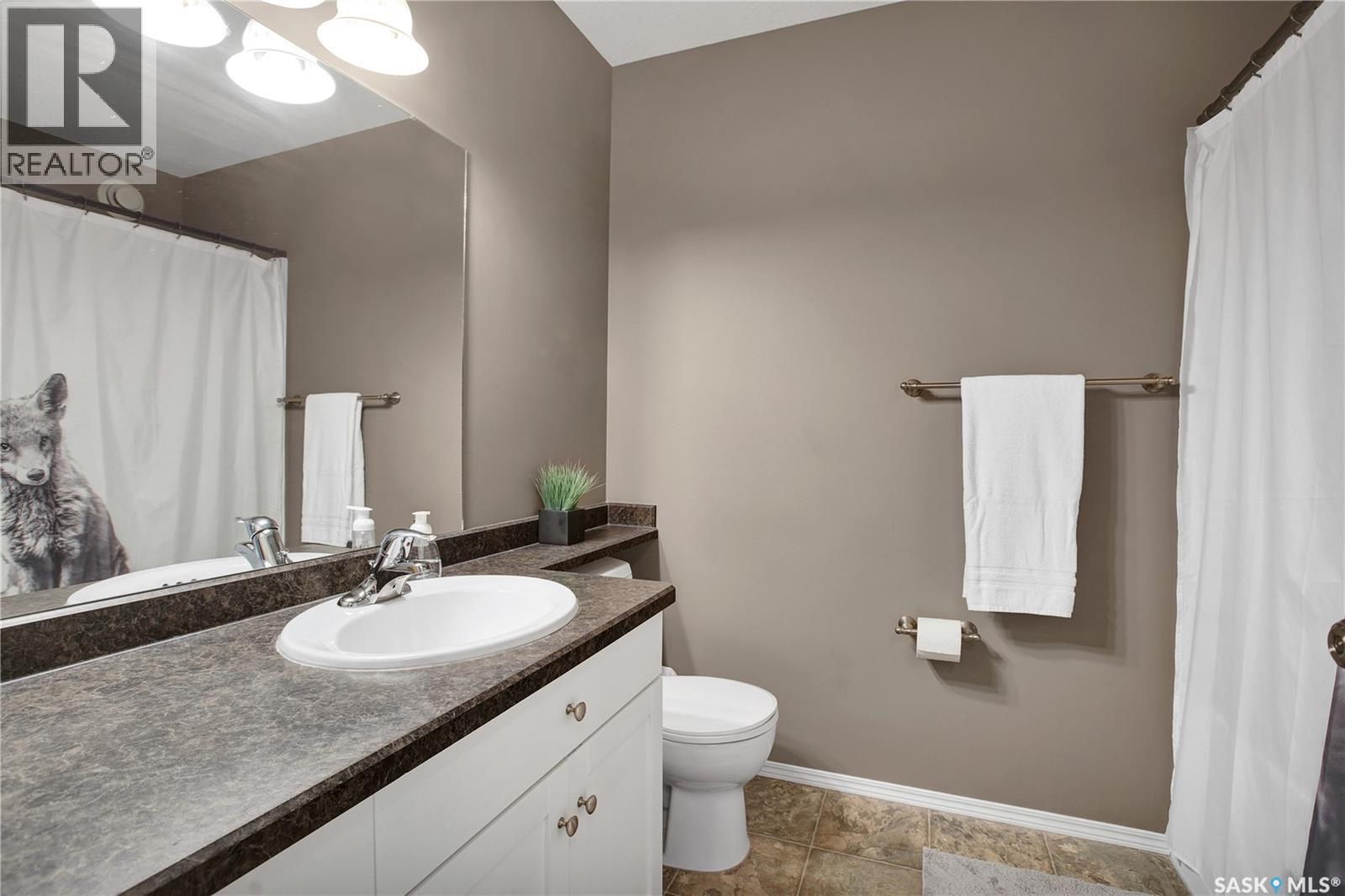 118 Meadowlark Park, Warman, SK - Indoor Photo Showing Bathroom