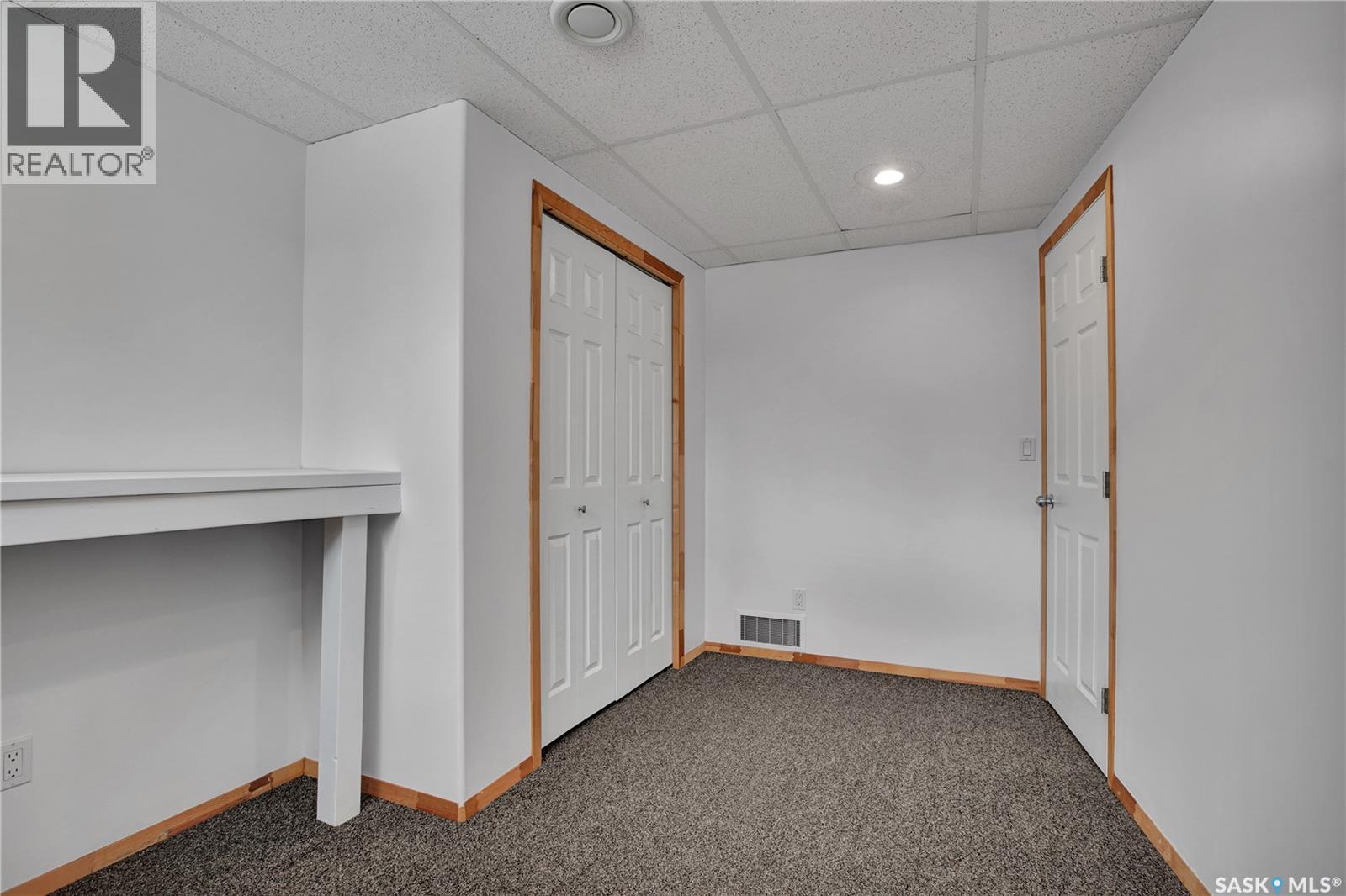 118 Meadowlark Park, Warman, SK - Indoor Photo Showing Other Room