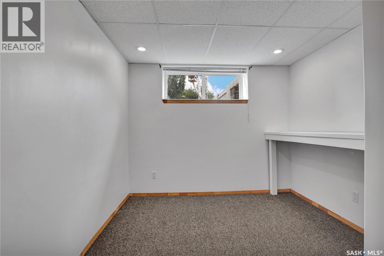 118 Meadowlark Park, Warman, SK - Indoor Photo Showing Other Room