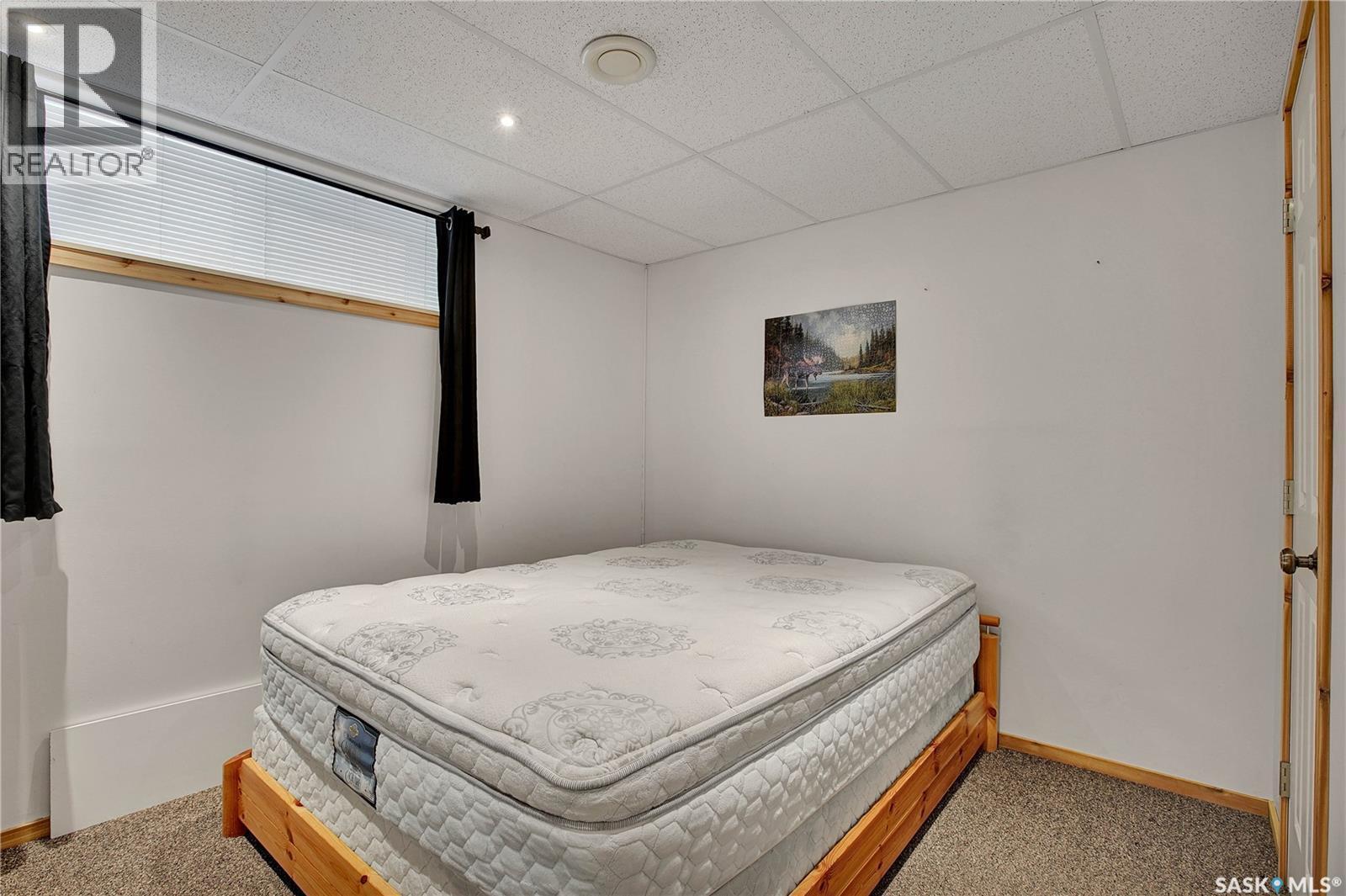 118 Meadowlark Park, Warman, SK - Indoor Photo Showing Bedroom