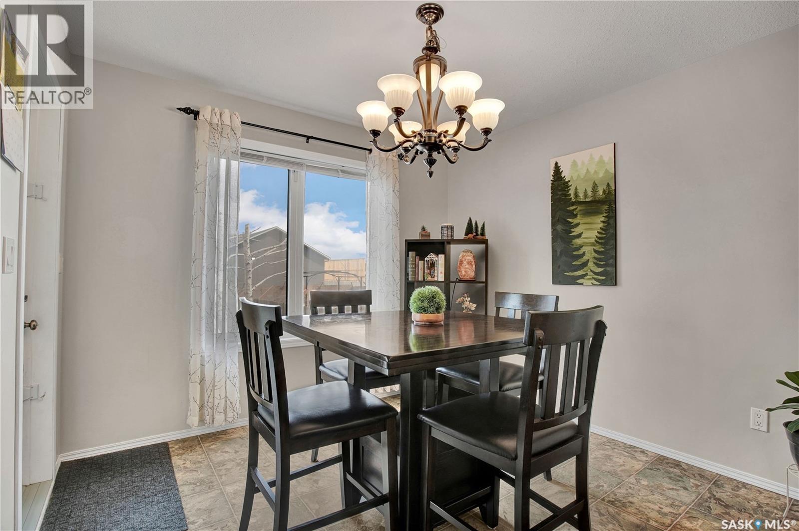 118 Meadowlark Park, Warman, SK - Indoor Photo Showing Dining Room