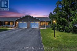105 MEADOW LANE Wasaga Beach, ON L9Z 0A4