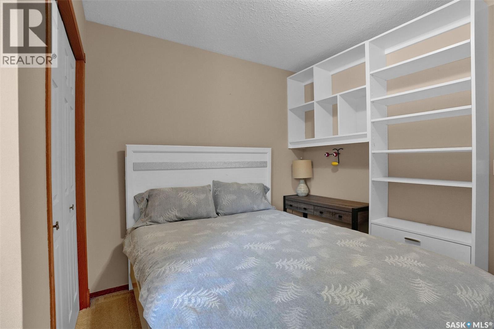 3210 Peyson Bay E, Regina, SK - Indoor Photo Showing Bedroom