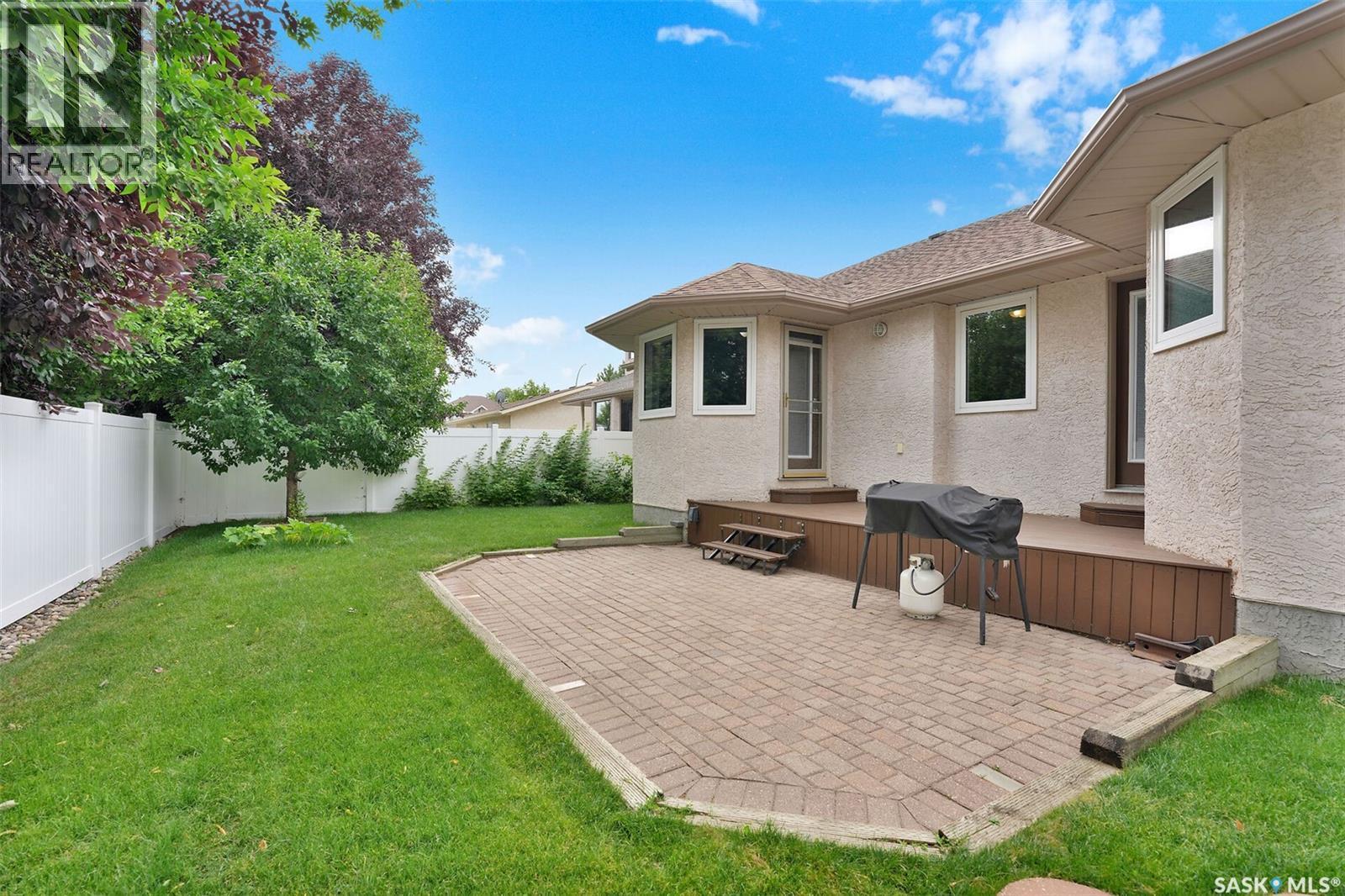 3210 Peyson Bay E, Regina, SK - Outdoor