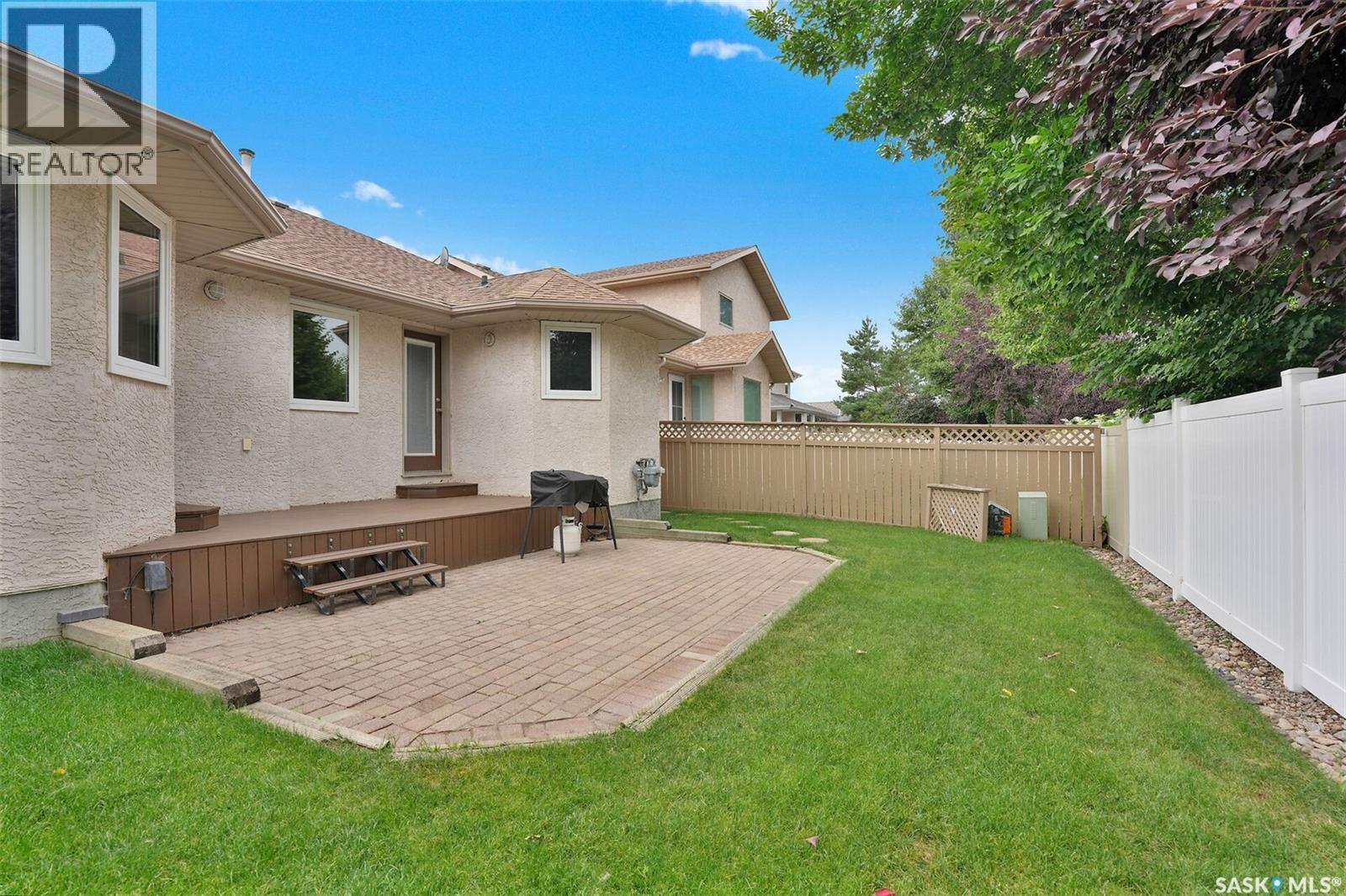 3210 Peyson Bay E, Regina, SK - Outdoor
