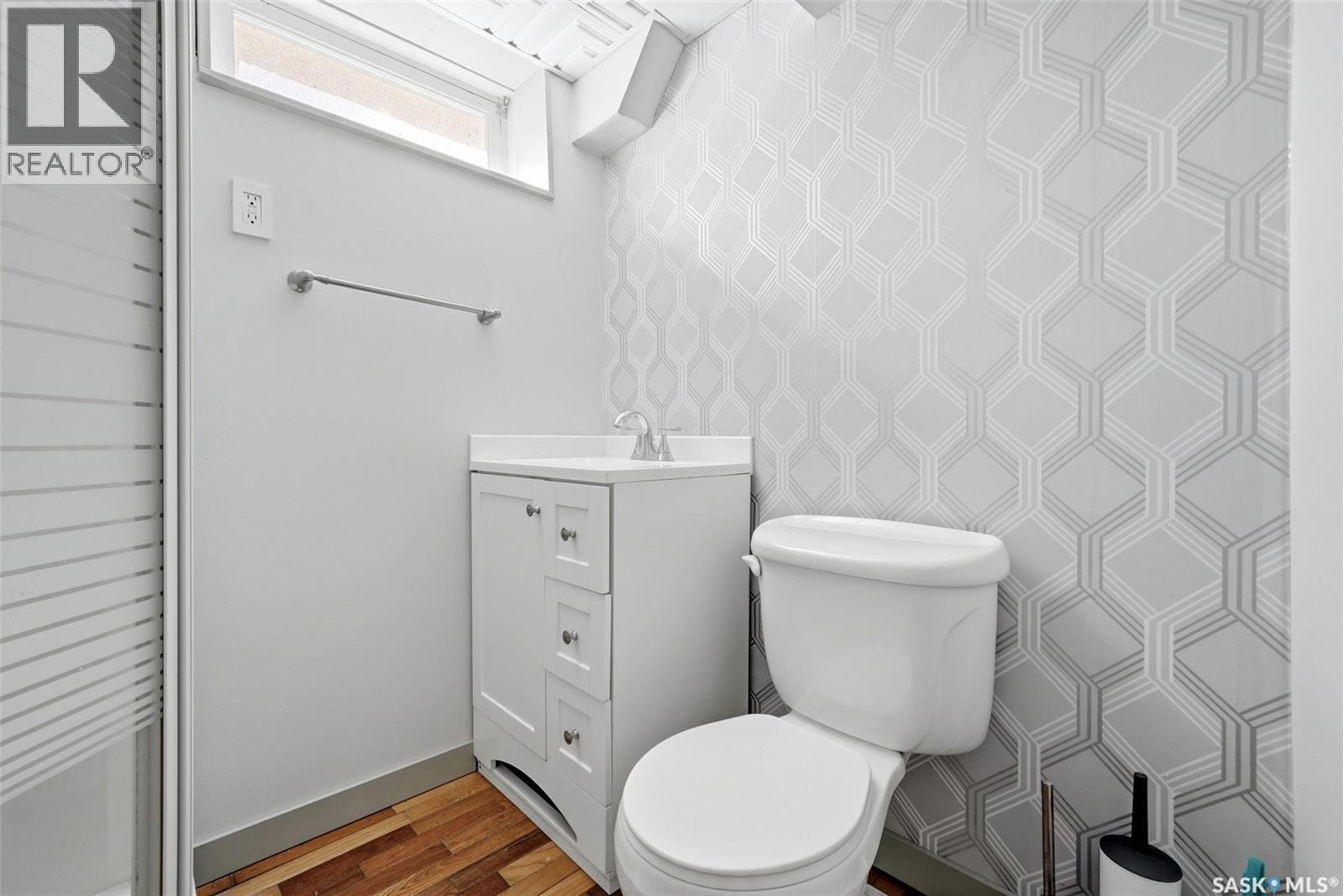 5834 Mckinley Avenue, Regina, SK - Indoor Photo Showing Bathroom