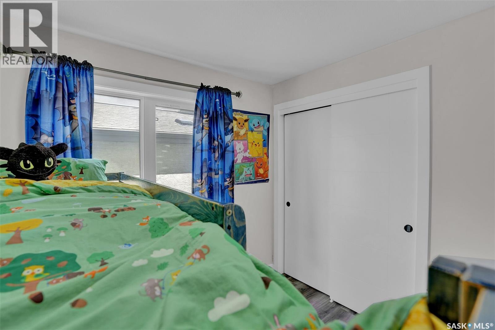 3204 Crosbie Crescent, Regina, SK - Indoor Photo Showing Bedroom